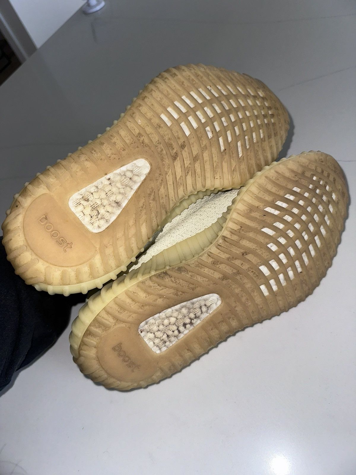 Yeezy ADIDAS YEEZY BOOST 350 V2 BUTTER YELLOW SIZE 7 Size US 7 / EU 40 - 6 Thumbnail