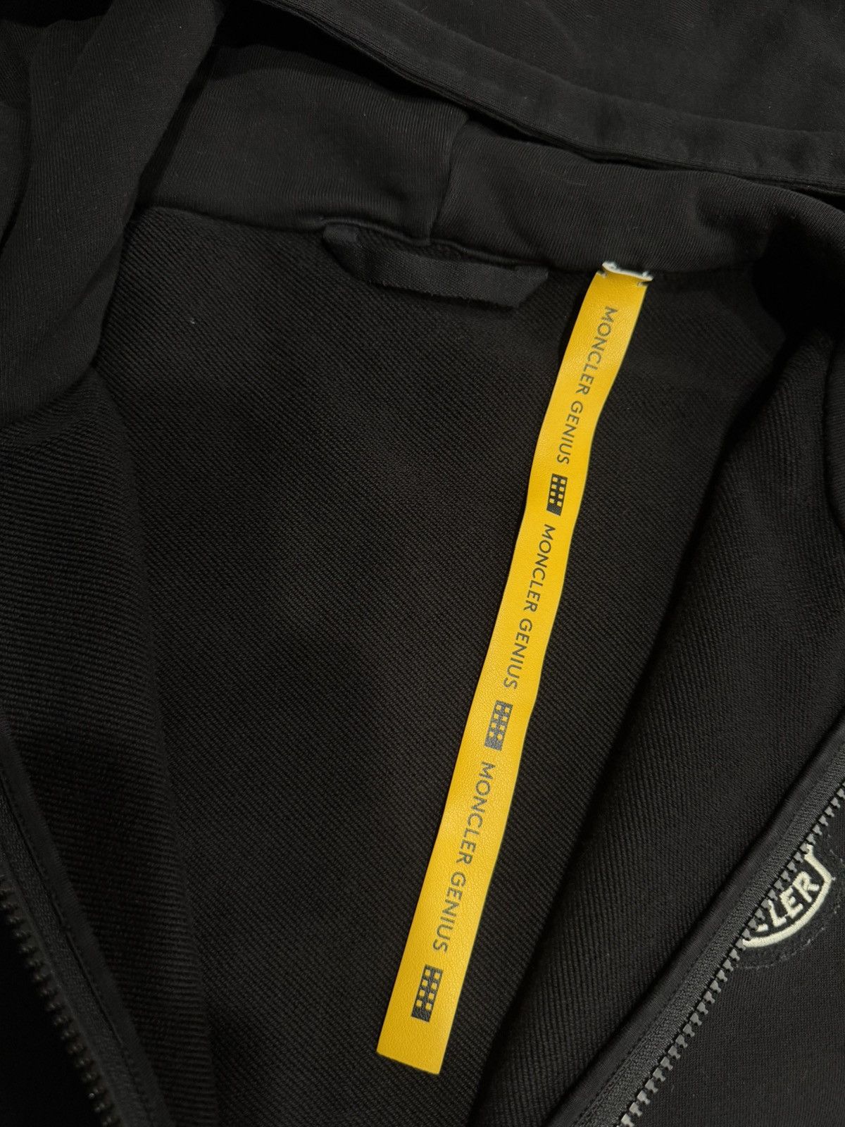 Moncler Moncler Zip Up Size US L / EU 52-54 / 3 - 6 Thumbnail