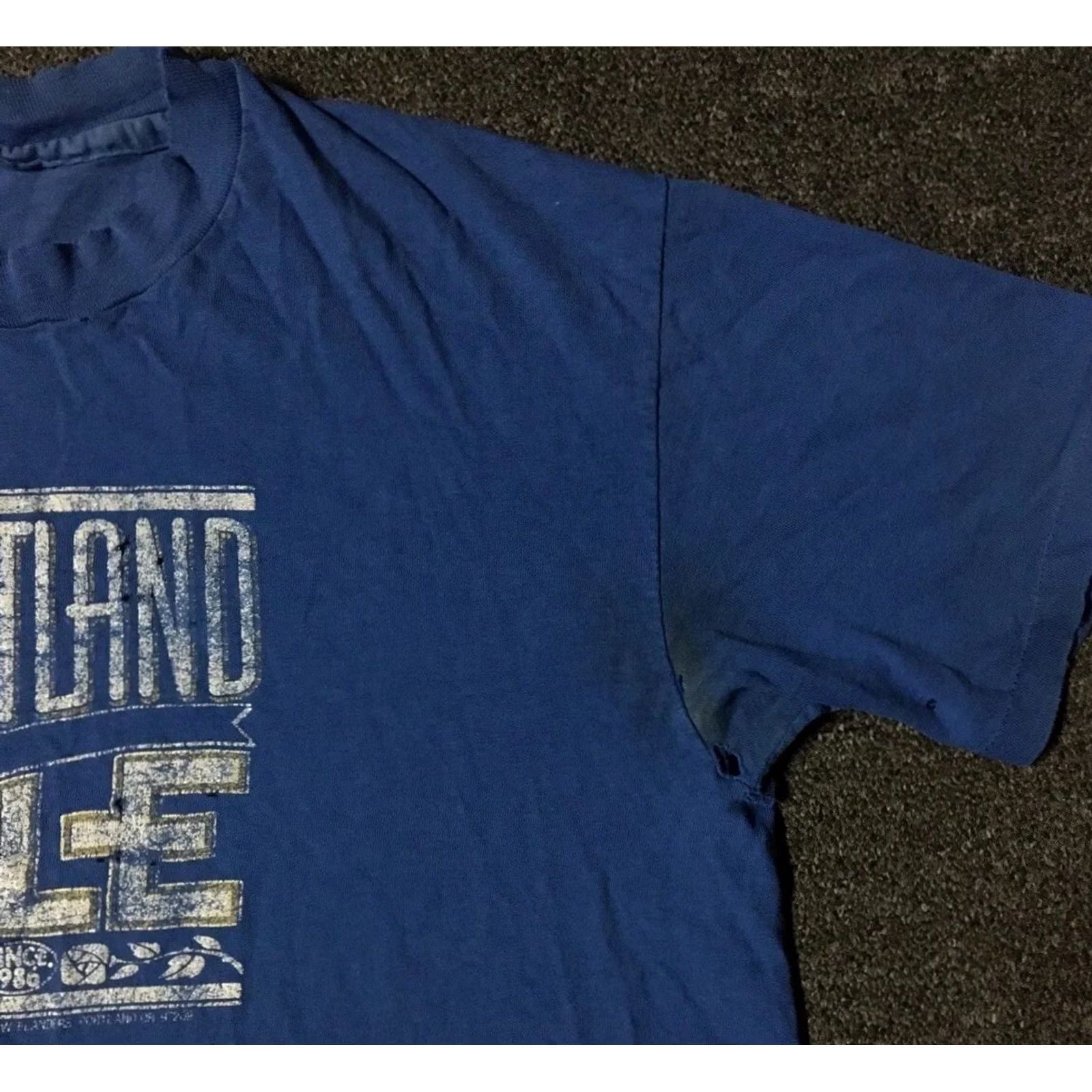 Thrasher VINTAGE 90s Portland Ale Shirt M Blue Bar Grunge Biker Punk Beer Thrashed Faded Distress Mens Size US M / EU 48-50 / 2 - 6 Thumbnail