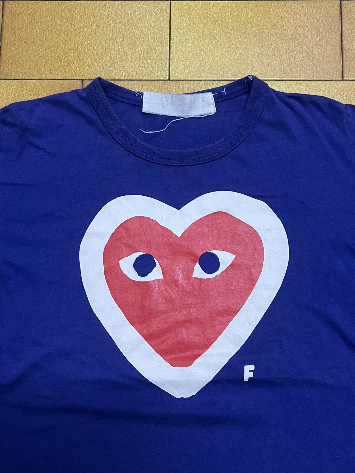 Comme des Garcons VTG Comme des Garçons PLAY Big Heart Purple SINGLE STITCH Size US S / EU 44-46 / 1 - 2 Thumbnail