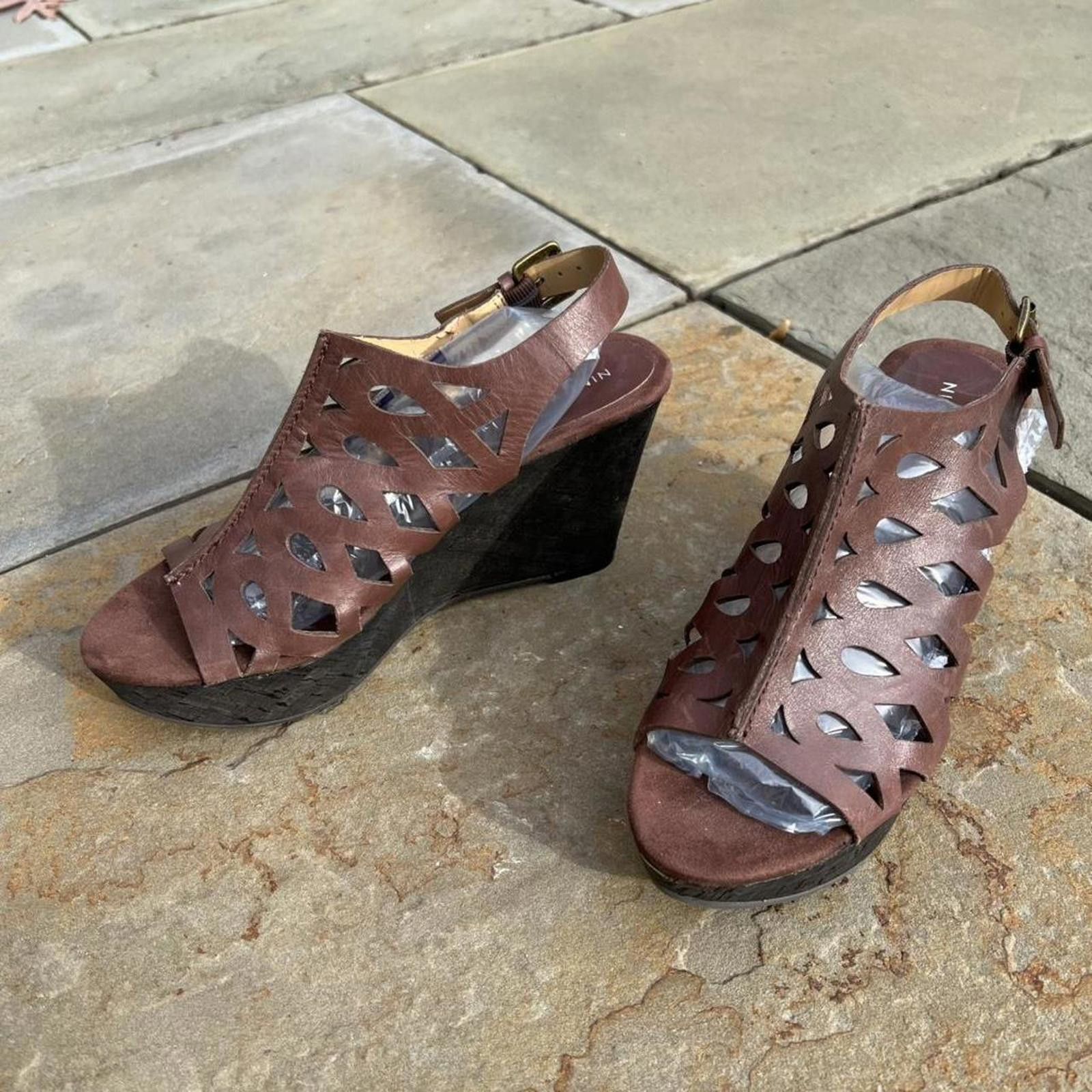 Nine West Dark Brown Leather Sandal Wedge High Heels Size US 7.5 / IT 37.5 - 1 Thumbnail