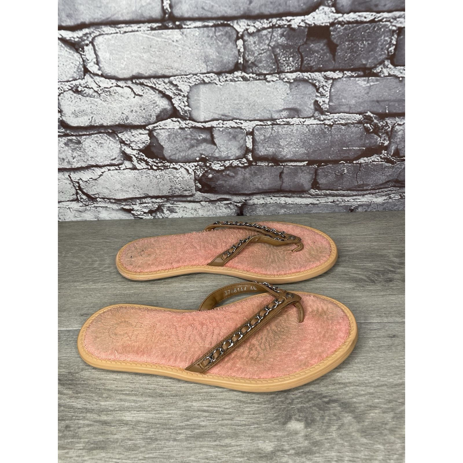 Chanel CHANEL Lambskin CC Chain Pink Leather Designer Thong Sandals Size US 9.5 / IT 39.5 - 18 Thumbnail