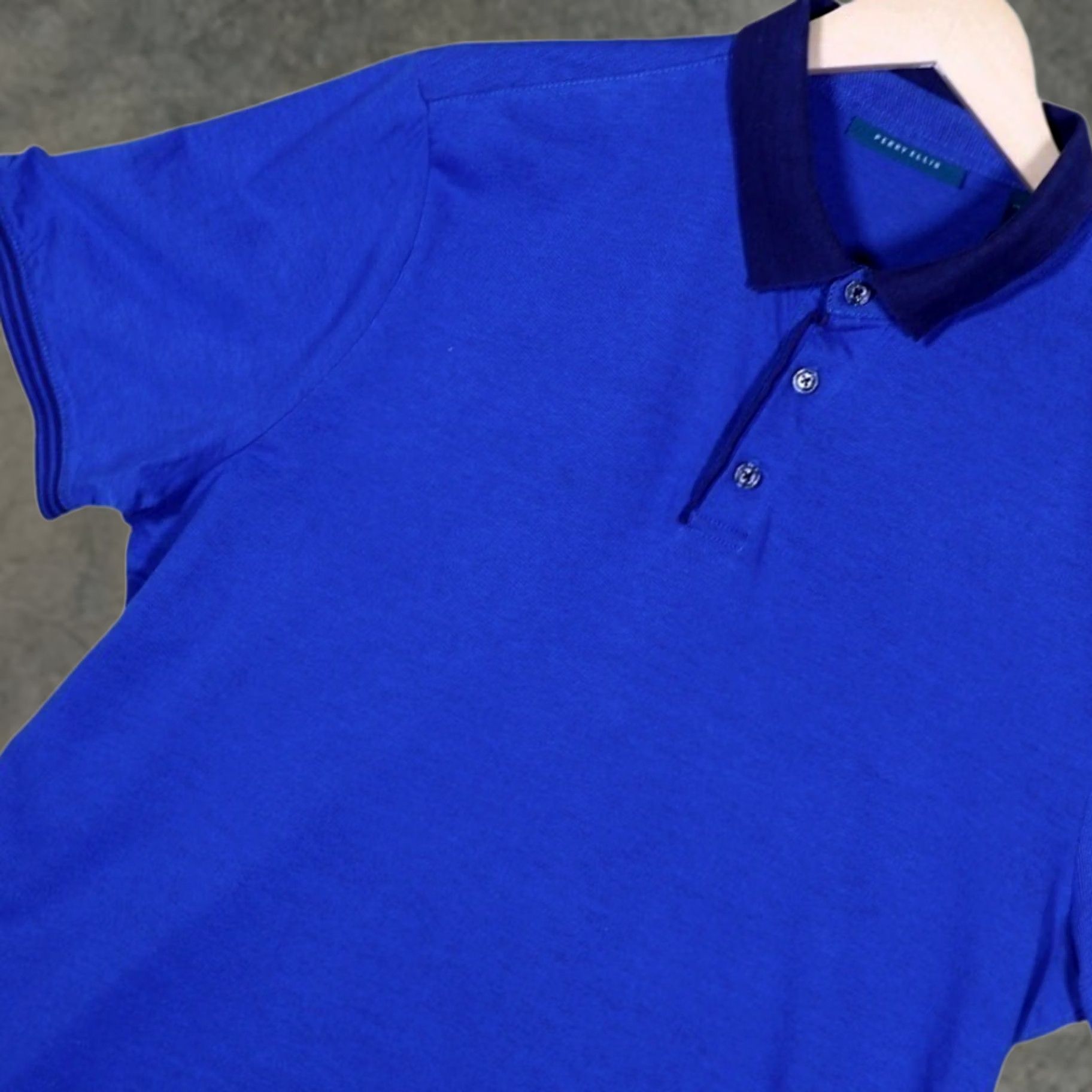 Perry Ellis Perry Ellis Men Large Royal Blue Polo Shirt Short Sleeve Collared Textured Button Size US L / EU 52-54 / 3 - 1 Thumbnail