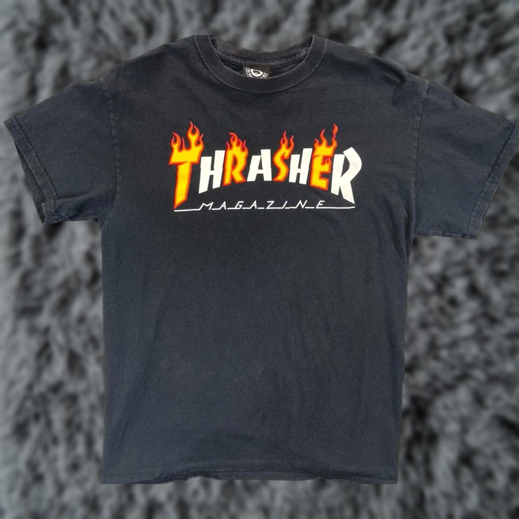 Thrasher VINTAGE Thrasher T Shirt Men’s M Black Skate Distressed Logo Retro 90s Mens Size US M / EU 48-50 / 2 - 1 Thumbnail