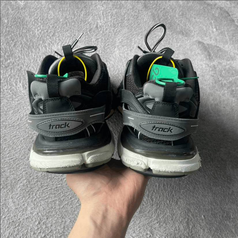 Balenciaga Balenciaga retro chunky sneakers Size US 9 / EU 42 - 3 Thumbnail