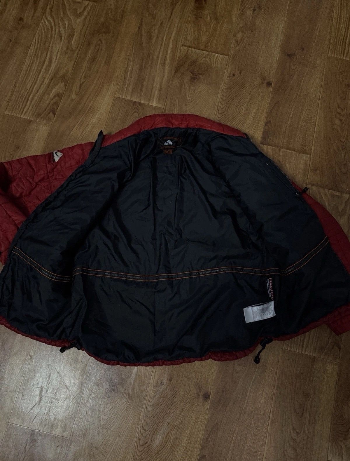 Nike ACG Vintage Nike ACG Puffer Jacket Thermal Level 2 Embroidered Size US M / EU 48-50 / 2 - 7 Thumbnail