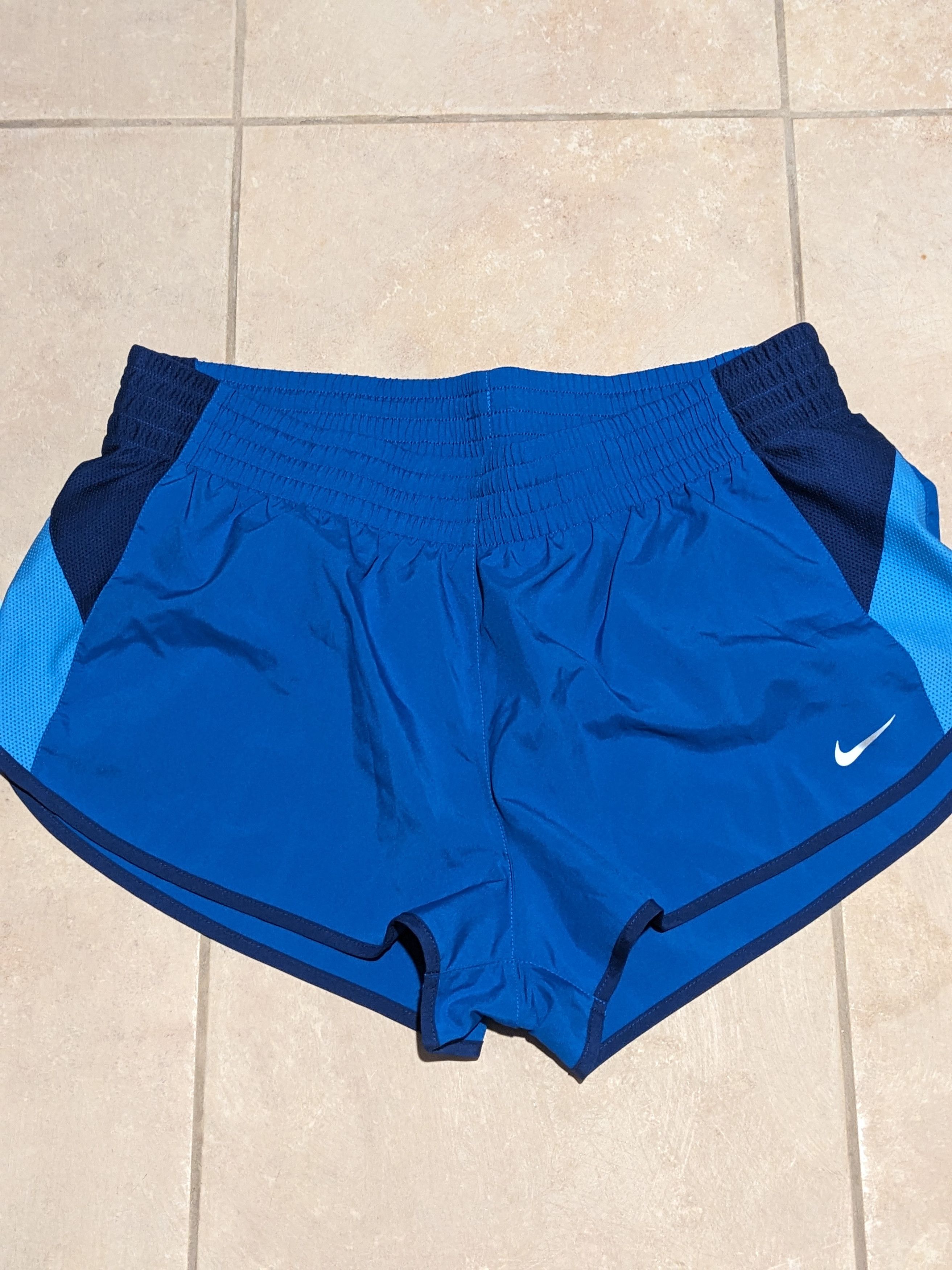 Nike × Vintage Nike Dri Fit Womans Large Blue Shorts Size 30" / US 8 / IT 44 - 2 Thumbnail