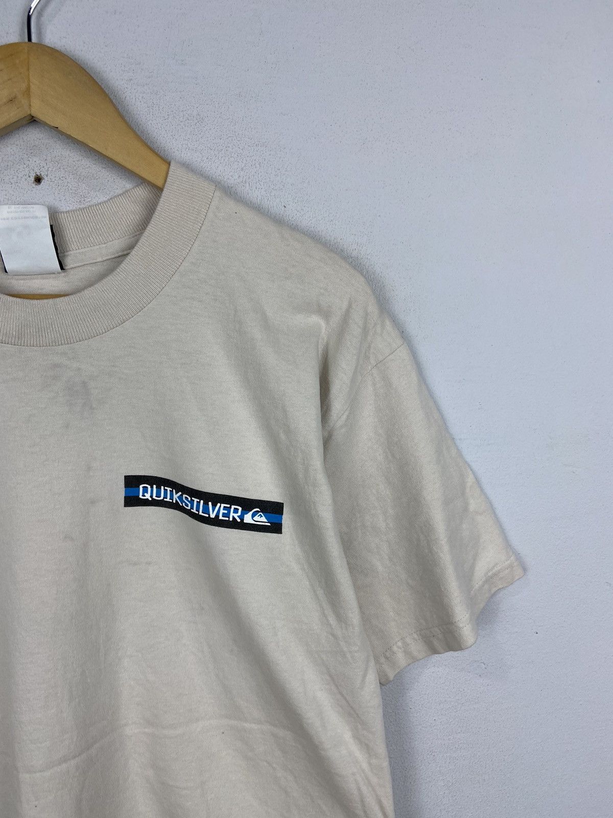 Quiksilver VINTAGE QUIKSILVER PHOTOPRINT GRAPHICS TEE Size US L / EU 52-54 / 3 - 7 Thumbnail