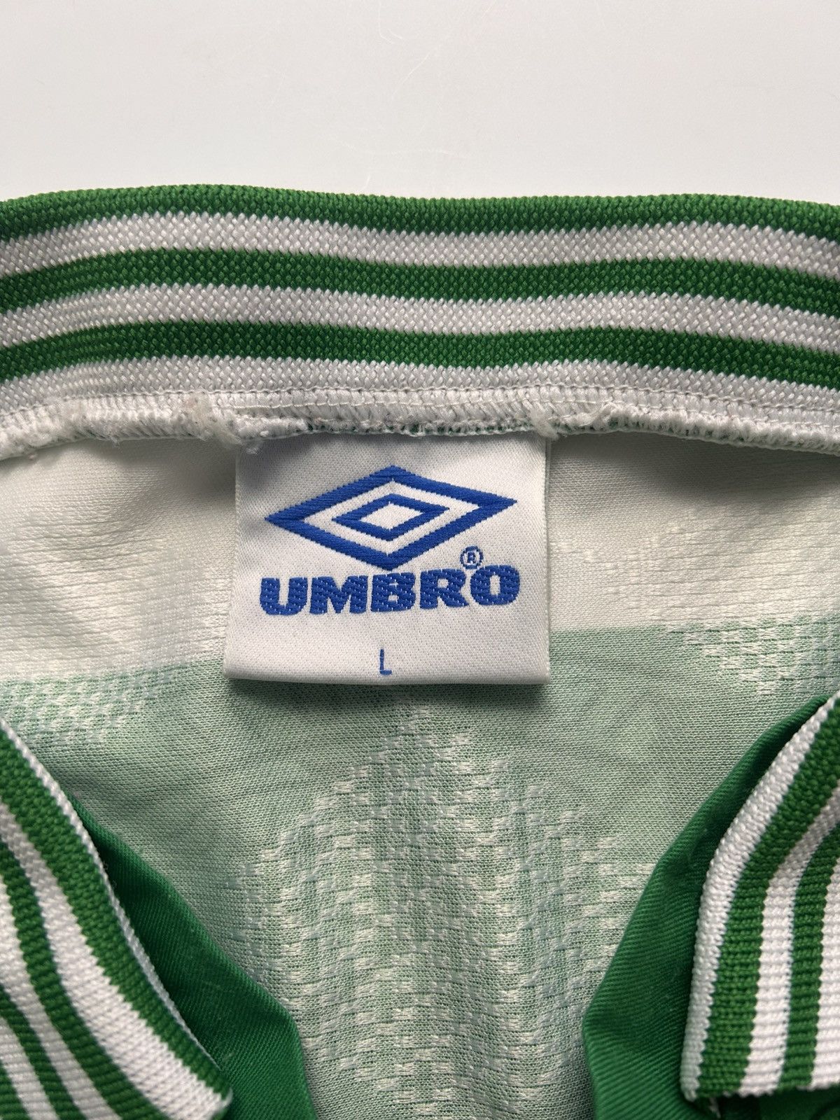 Umbro Celtic glasgow vintage 1996 football shirt Size US L / EU 52-54 / 3 - 8 Thumbnail
