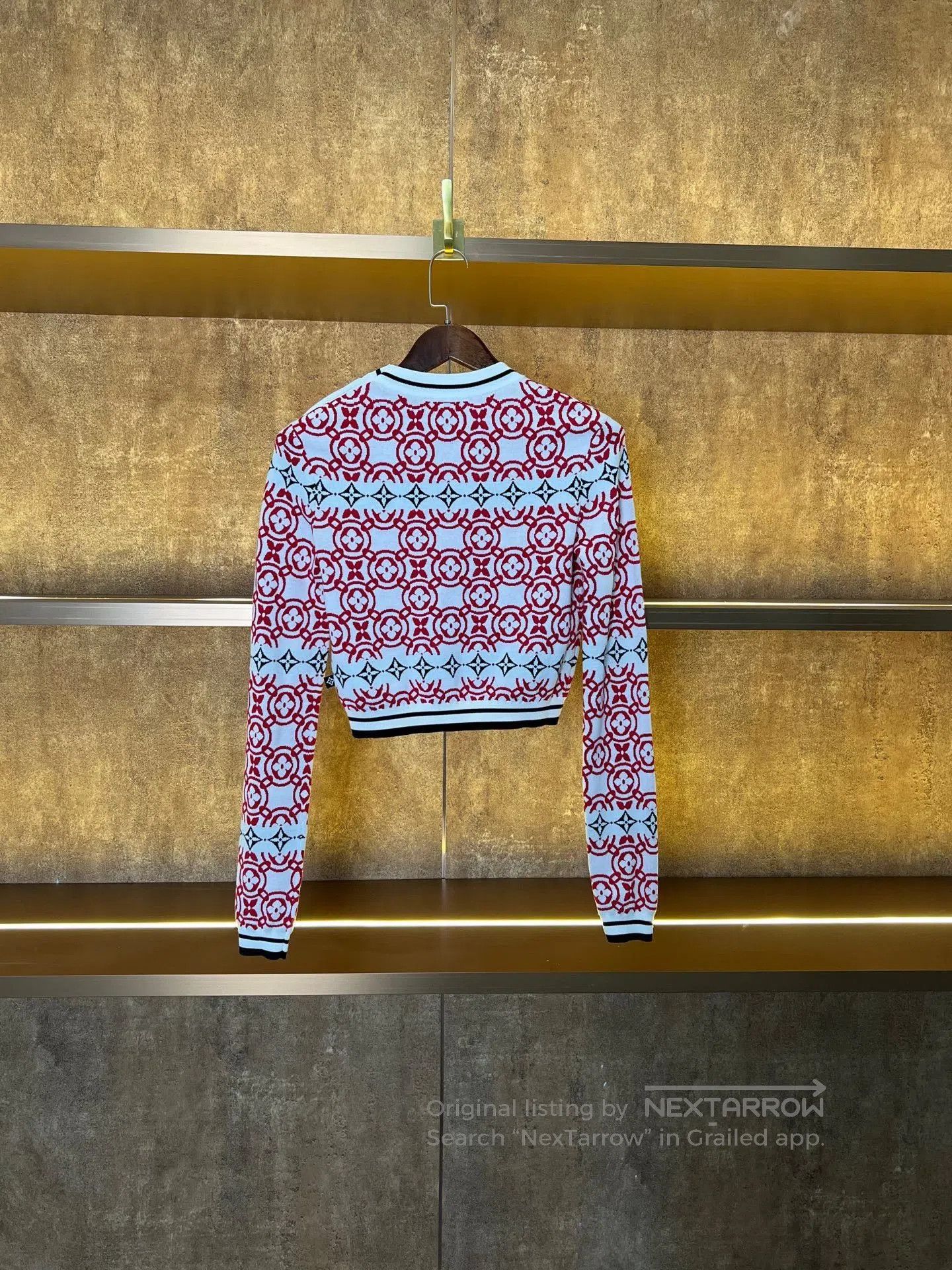 Louis Vuitton Louis Vuitton Cropped Floral Knit Top. Size XS / US 0-2 / IT 36-38 - 2 Thumbnail
