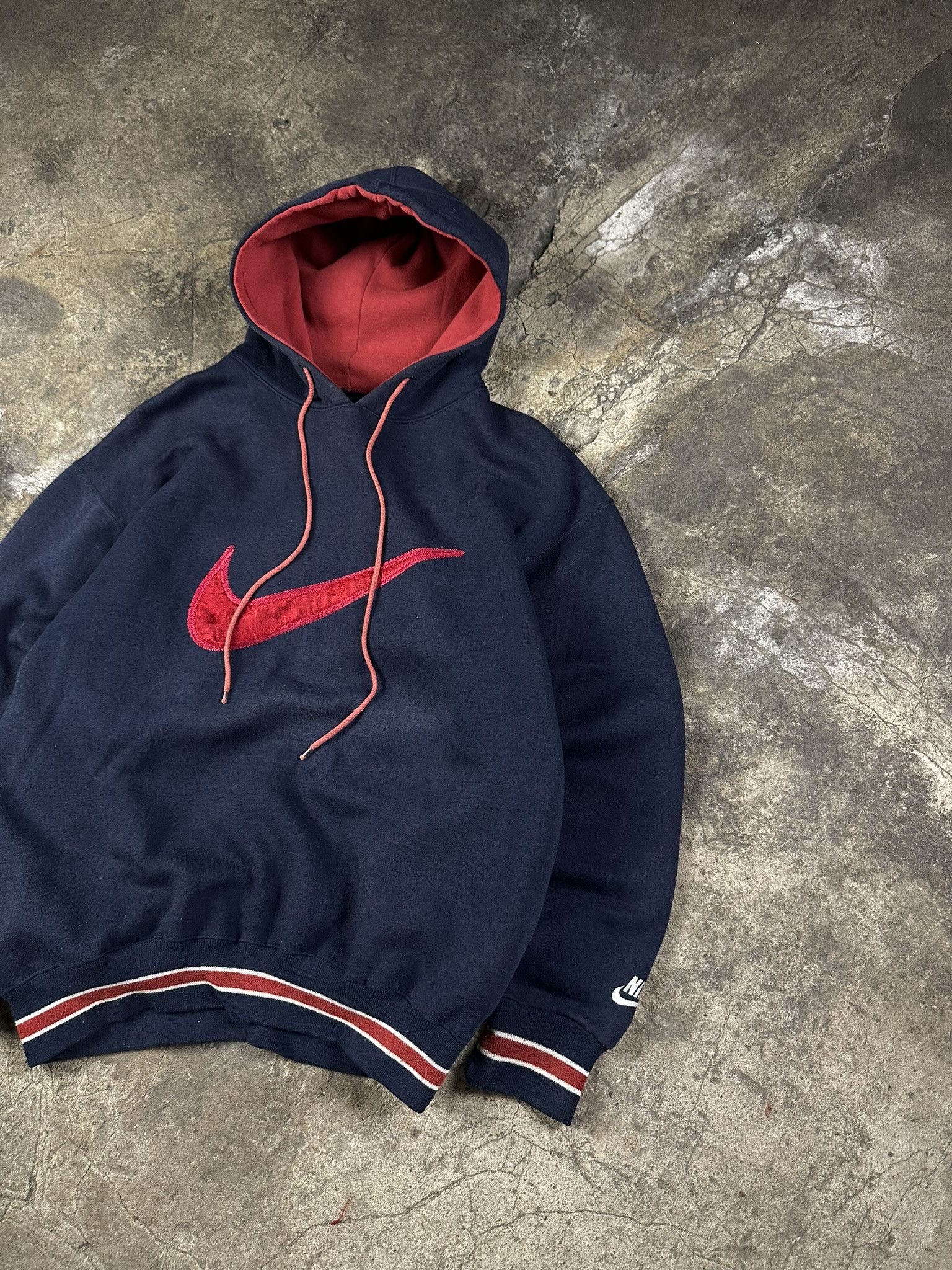 Nike 90s Nike Central Swoosh Boxy Washed Hoodie Size US M / EU 48-50 / 2 - 3 Thumbnail
