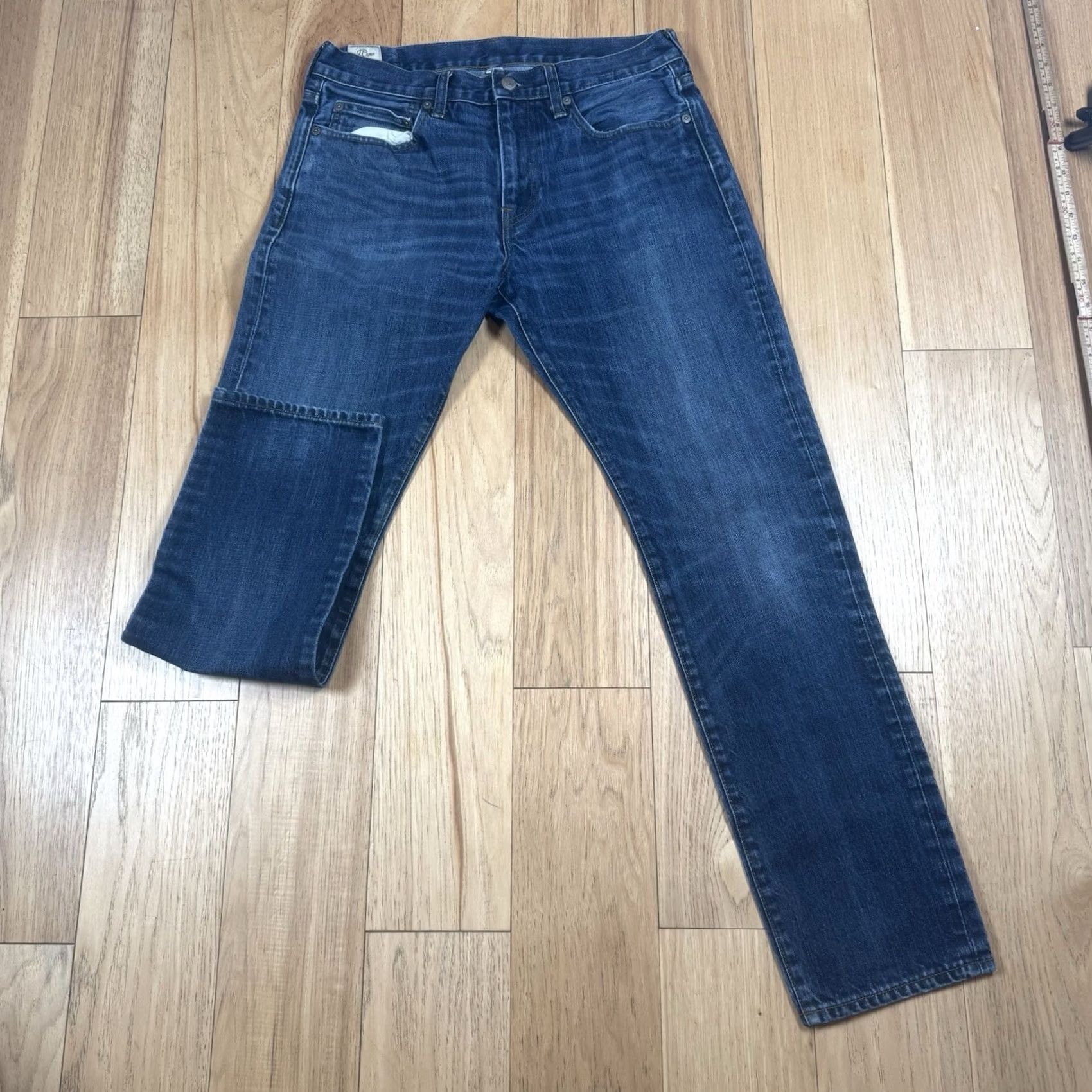Denime J Crew Jeans 30x31 Japanese Denim Medium Wash Men Straight 484 Kaihara Blue Denim Jeans Mens 30 Regular Size Type: Regular Size US 30 / EU 46 - 3 Thumbnail