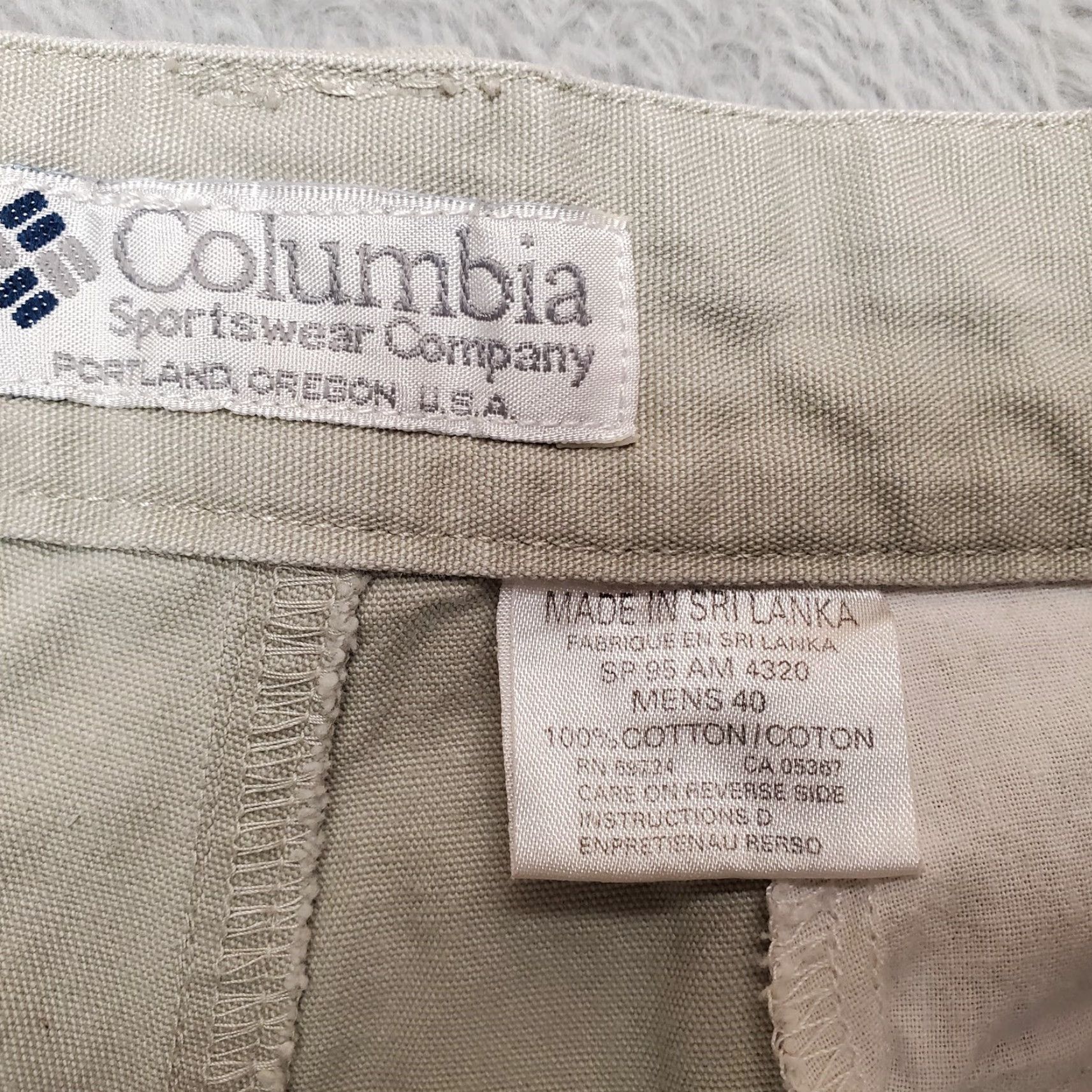 Vintage Columbia Shorts Mens 40 Beige Flat Front Cargo Khaki Outdoors Hiking Casual Size US 40 / EU 56 - 2 Thumbnail