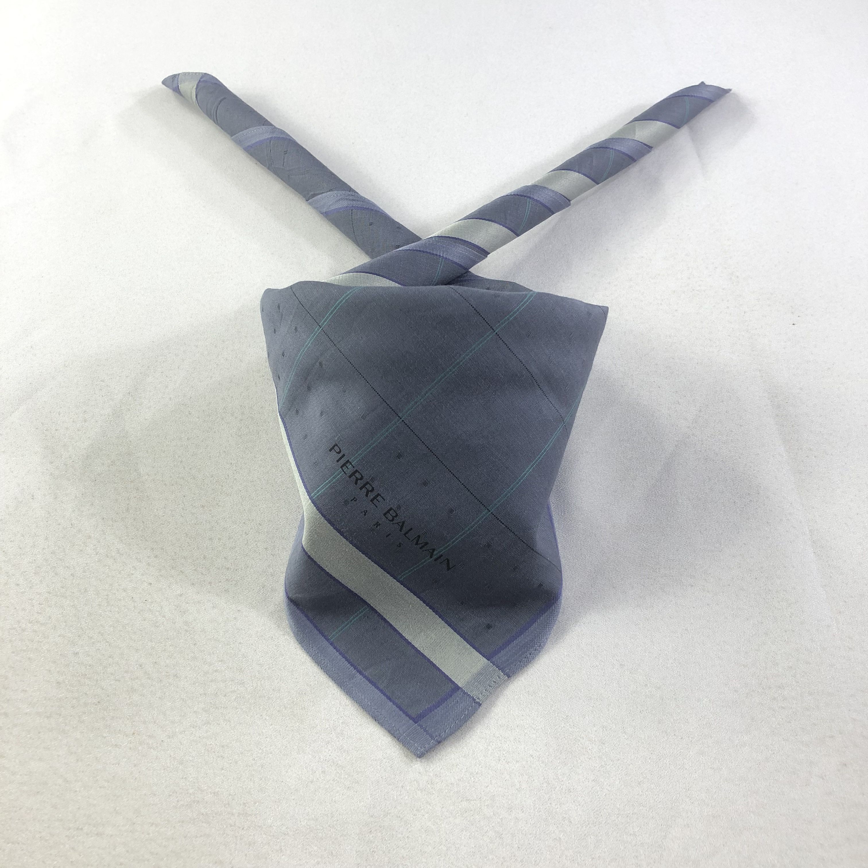 Pierre Balmain × Vintage Pierre Balmain Handkerchief Neckerchief Bandana H2301 Size ONE SIZE - 1 Thumbnail