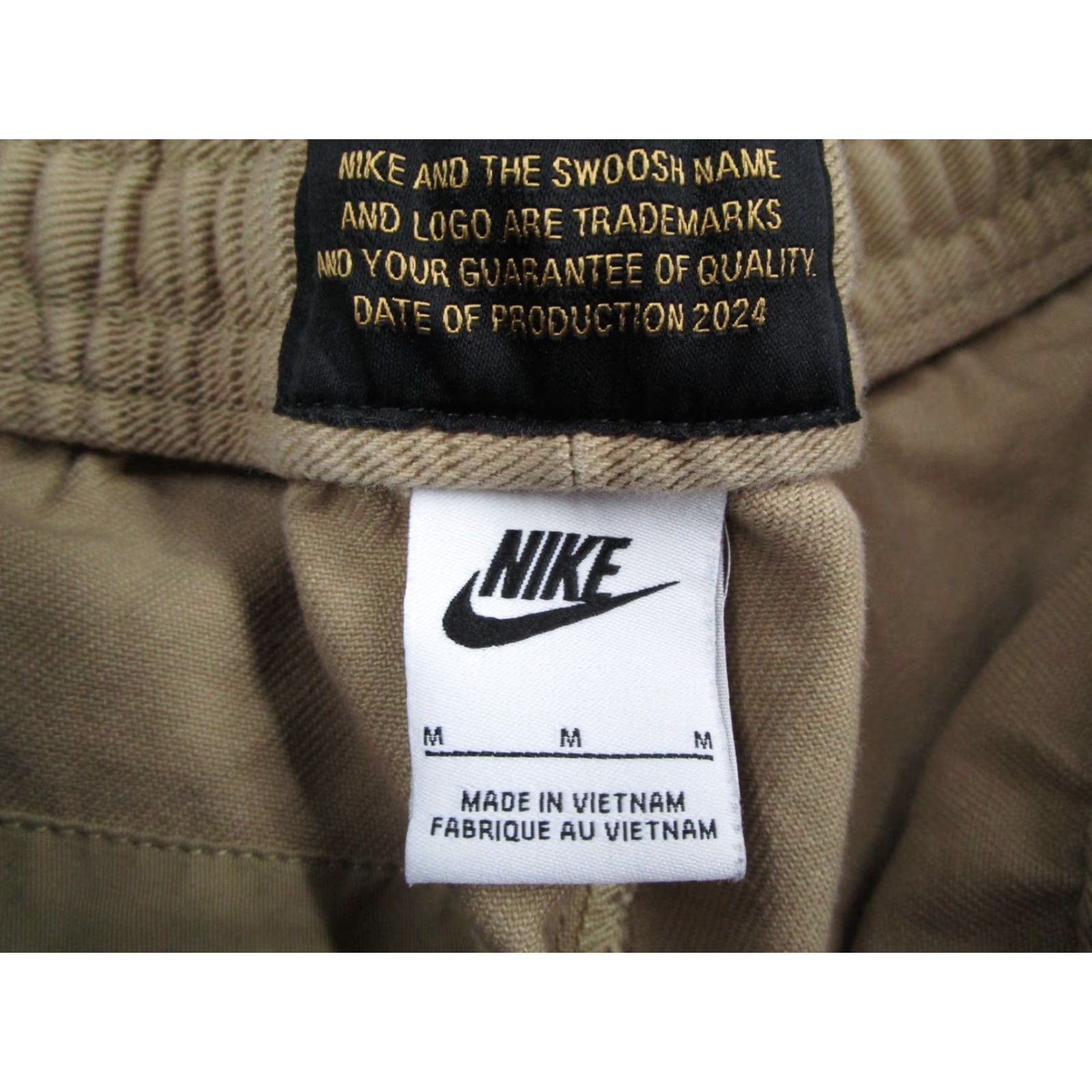 Nike Nike Cargo Pants Mens M Beige Wide-Leg Cotton Cargo Pocket Swoosh 28x27 Vintage? No (remove) Life Utility Casual Distressed? (No) Size US 31 - 3 Thumbnail