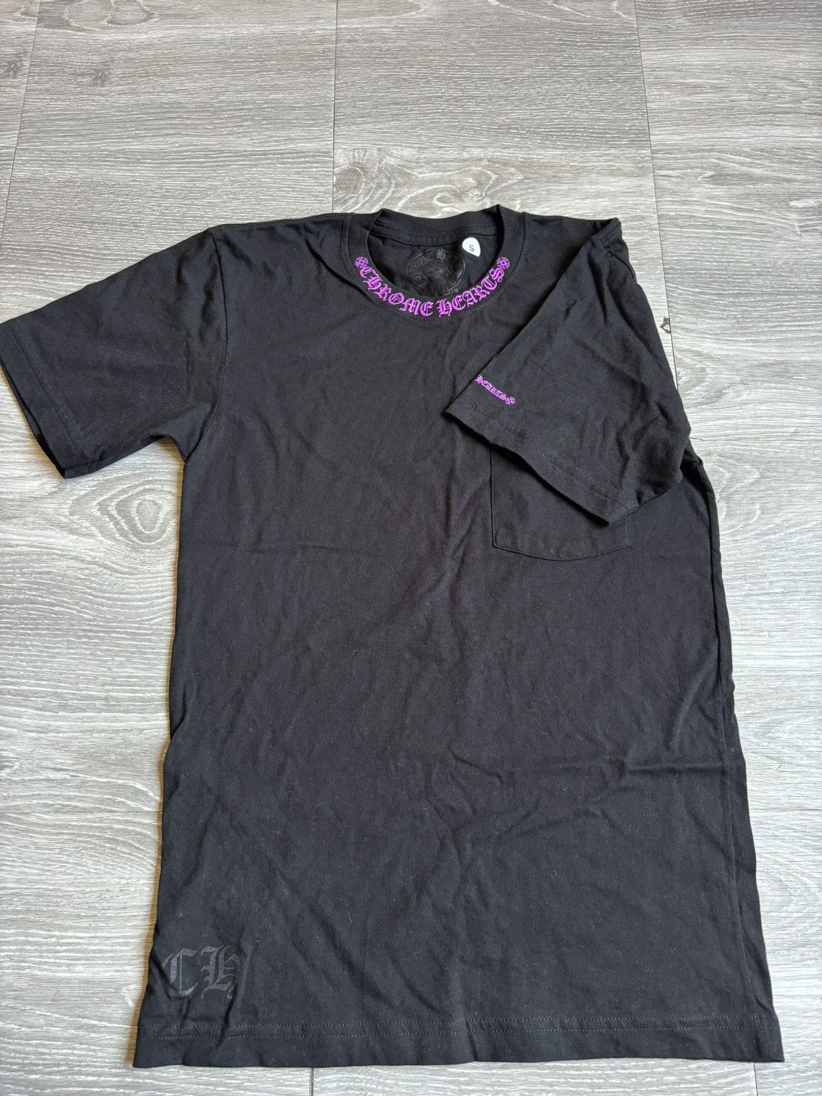 Chrome Hearts Chrome Hearts Black/Purple Neck Logo Tee Size US S / EU 44-46 / 1 - 2 Thumbnail
