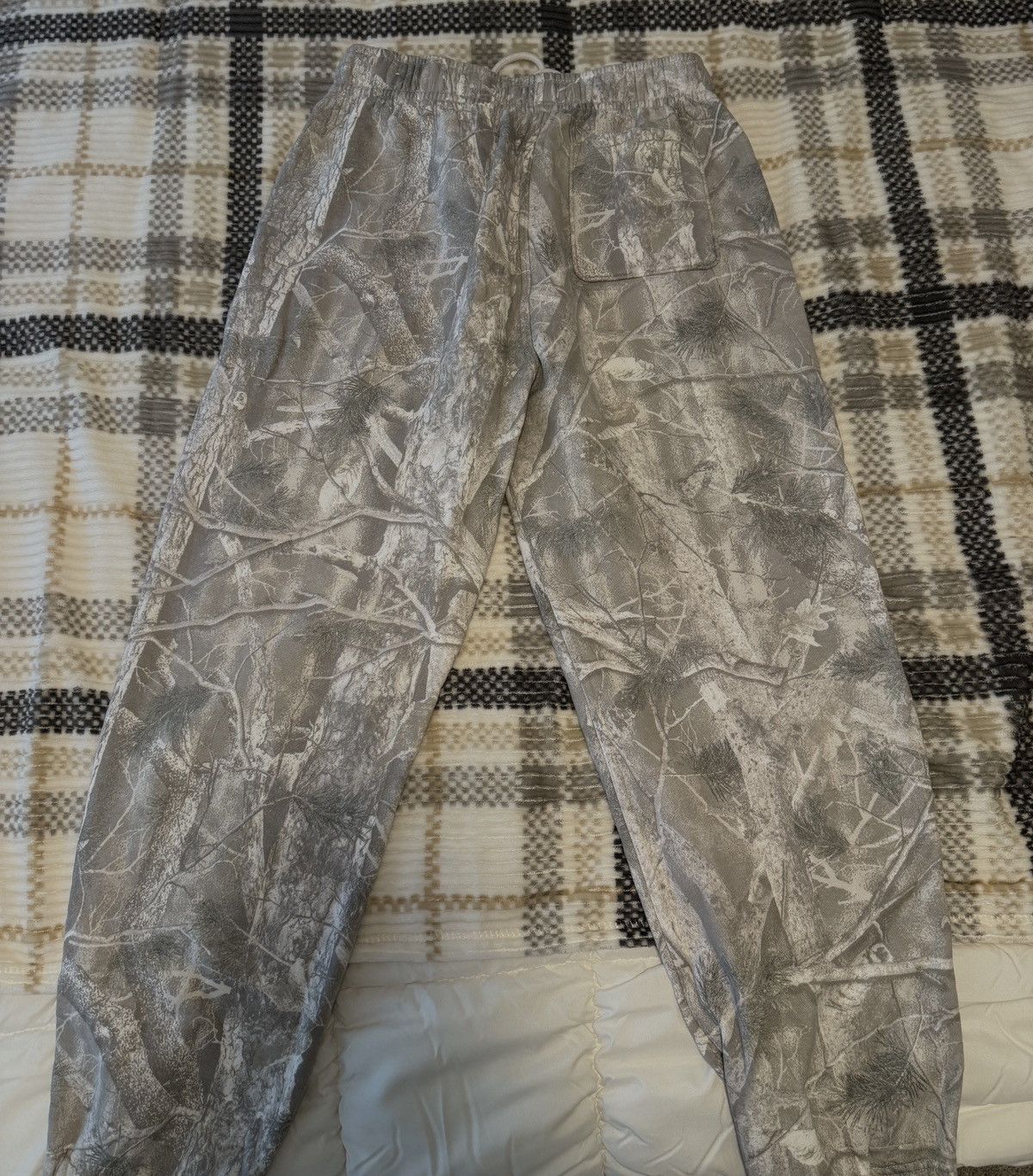 Abercrombie & Fitch Abercrombie & Fitch Camo Jogger Pants – XS Size US 28 / EU 44 - 2 Thumbnail