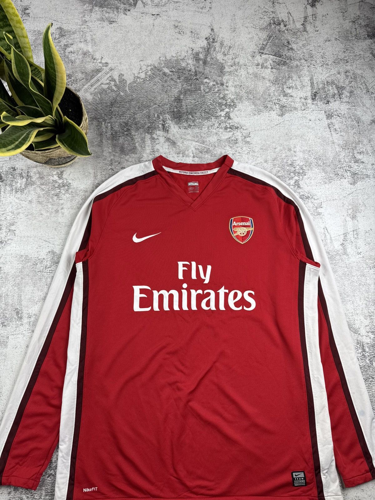Nike Vintage Arsenal London Nike Red 2008/2010 Soccer Football XL T Shirt Jersey Kit Size US XL / EU 56 / 4 - 4 Thumbnail