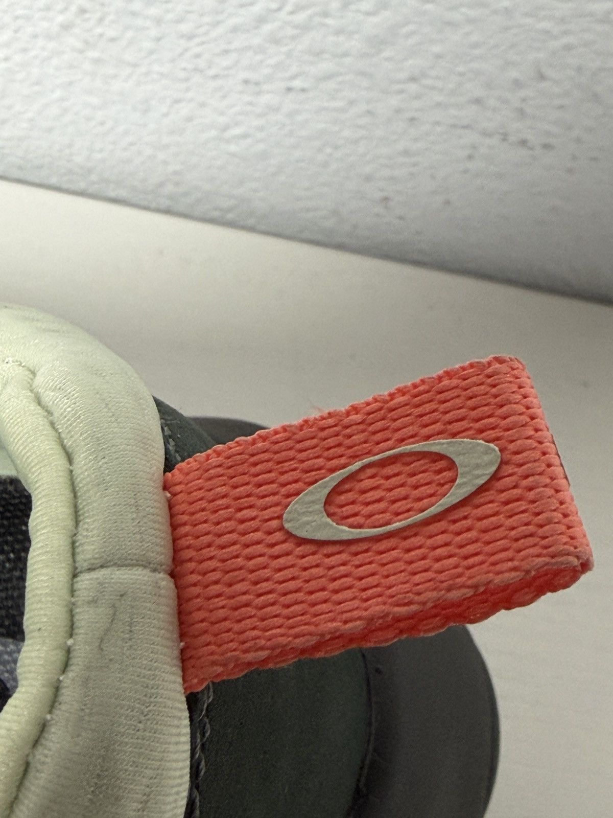 Oakley Oakley Factory Team Flesh Slip On size 9M Size US 9 / EU 42 - 7 Thumbnail