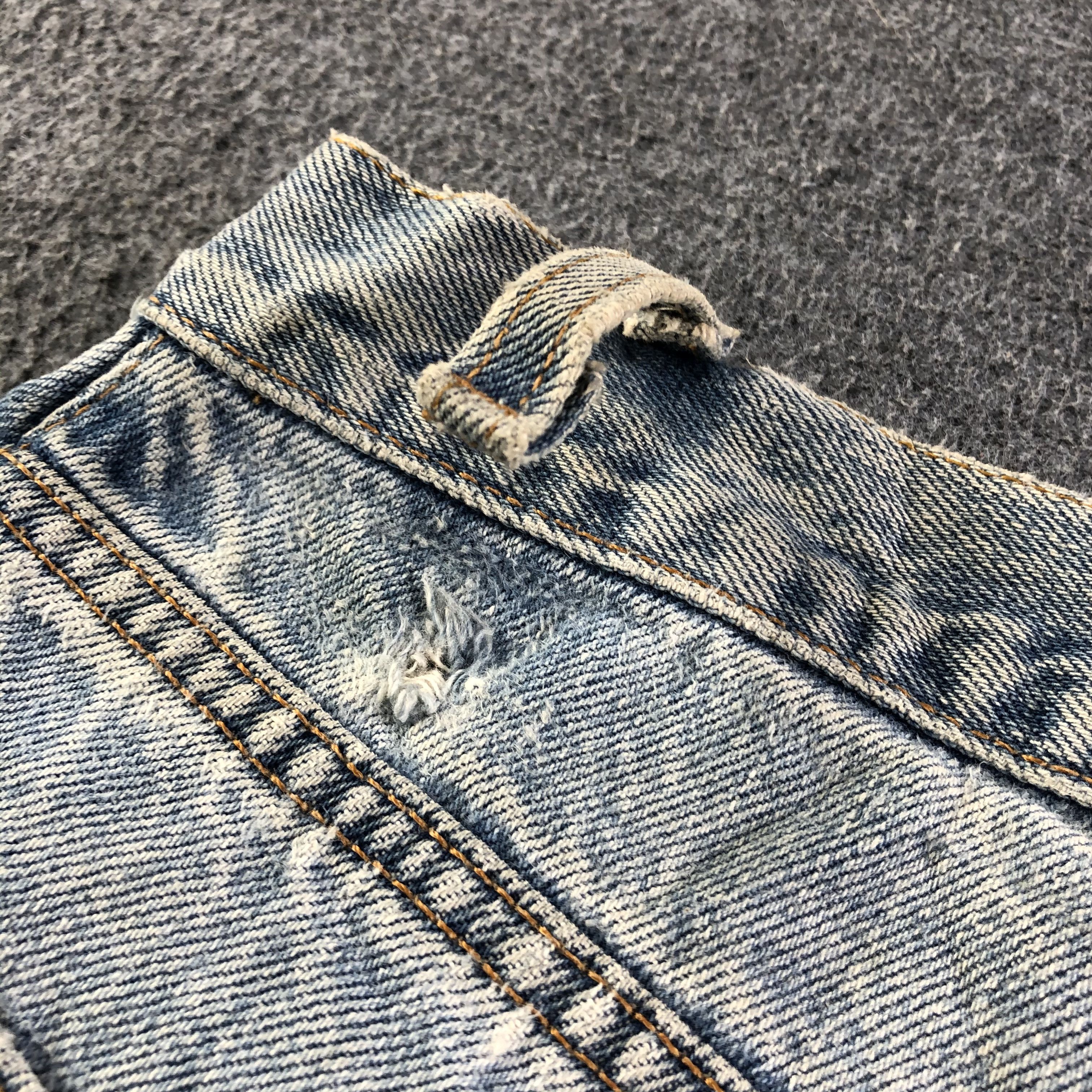 Levi's × Vintage Vintage Light Wash Levis 570 Jeans-J4279 Size US 37 - 8 Thumbnail