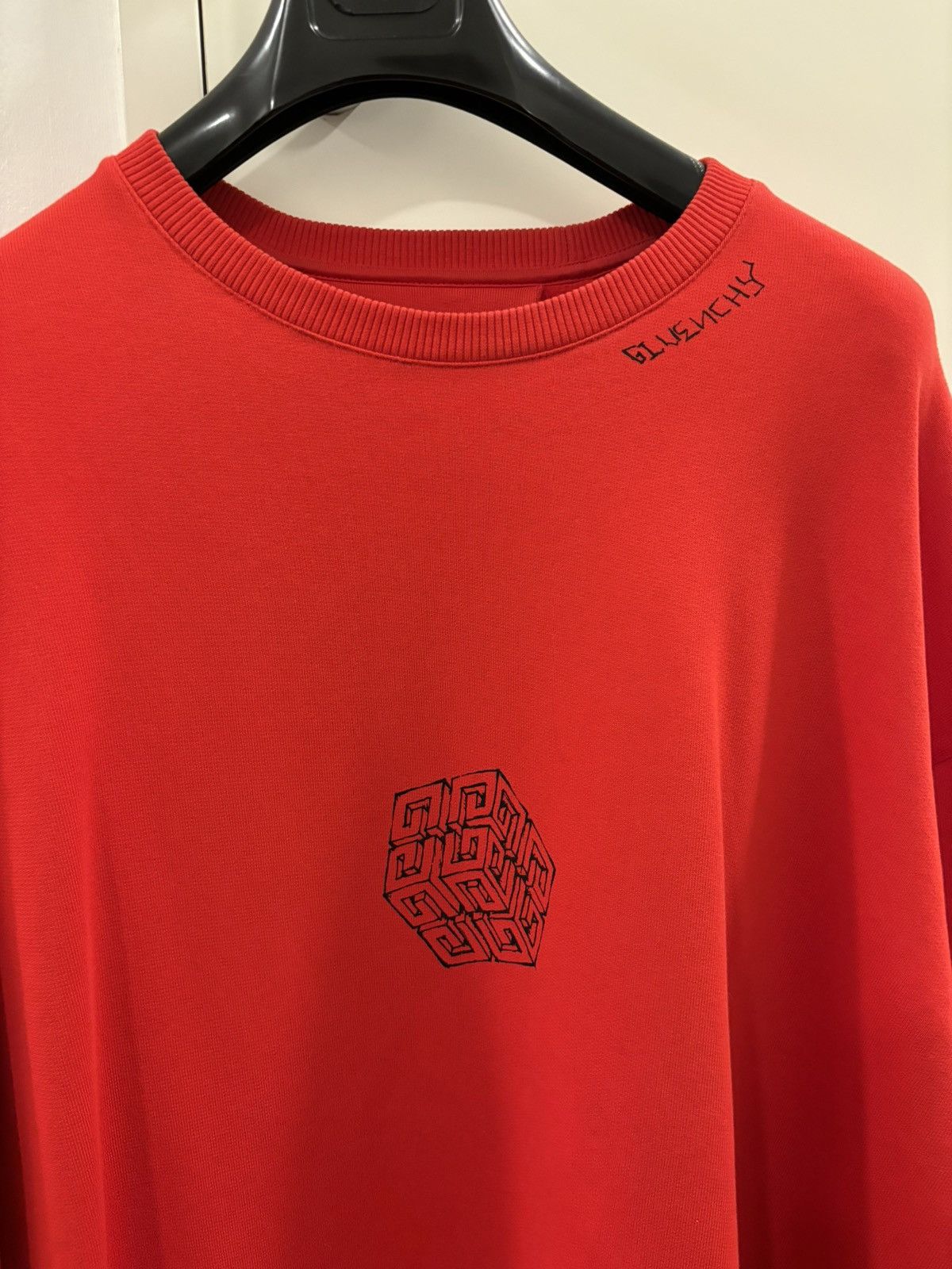 Givenchy Givenchy Emblem - been thru hell sweatshirt - M Size US M / EU 48-50 / 2 - 3 Thumbnail