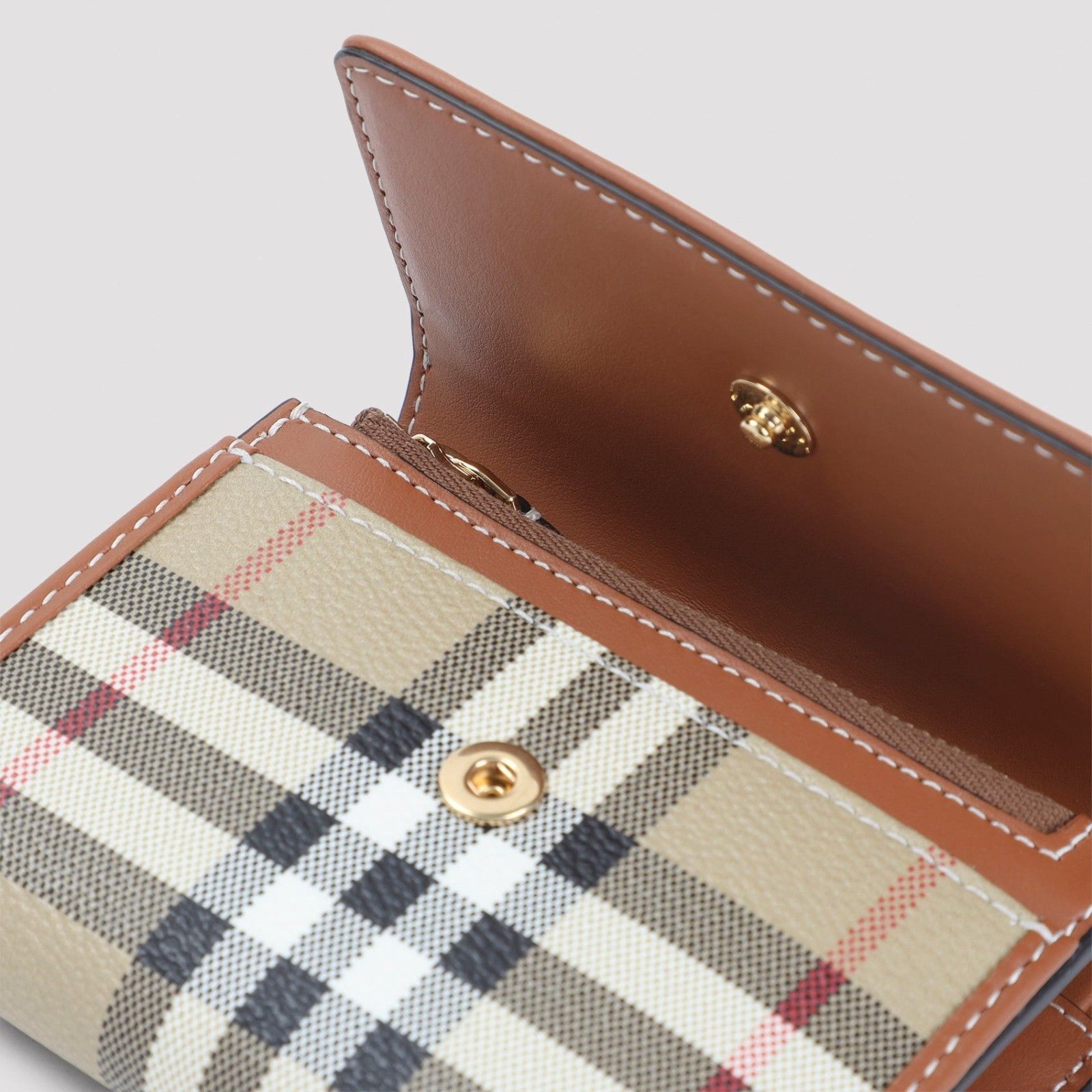 Burberry BURBERRY Lancaster Beige Wallet New & Authentic Size ONE SIZE - 2 Thumbnail