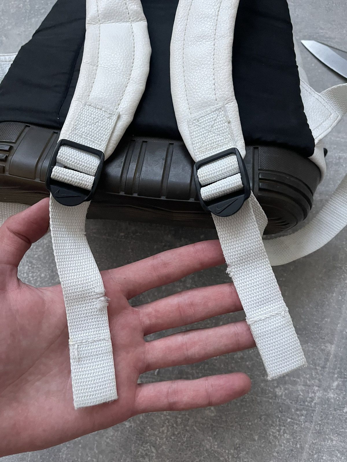 Nike Nike Leather Bag Bagpack VINTAGE ❗️❗️❗️ Size ONE SIZE - 5 Thumbnail