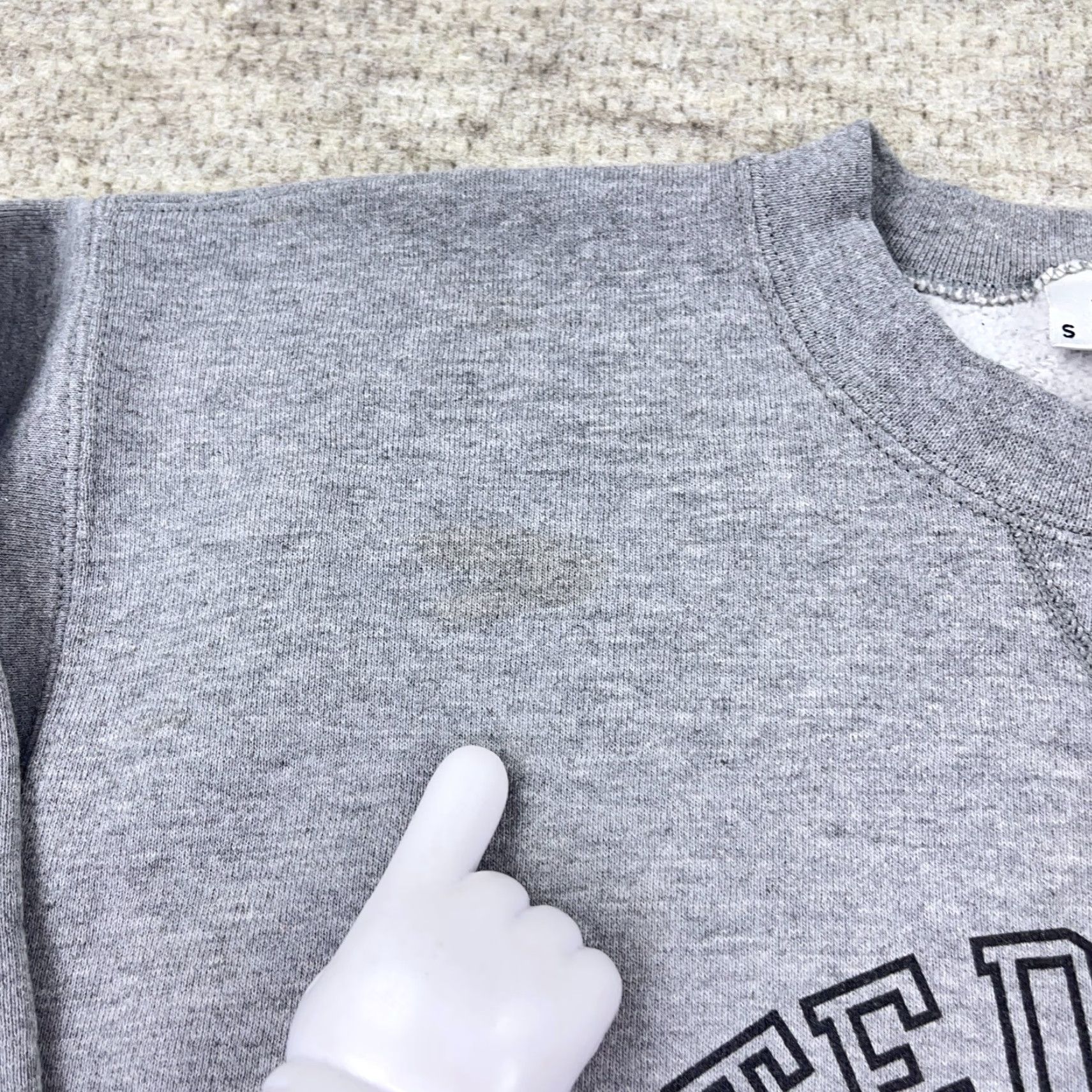 Vintage VINTAGE US Marines Sweatshirt Men L Crewneck USMC Military 90s Y2K M.J. Soffee Gray Regular Cotton Blend Embroidered Logo [Acceptable Keywords] Size US L / EU 52-54 / 3 - 4 Thumbnail