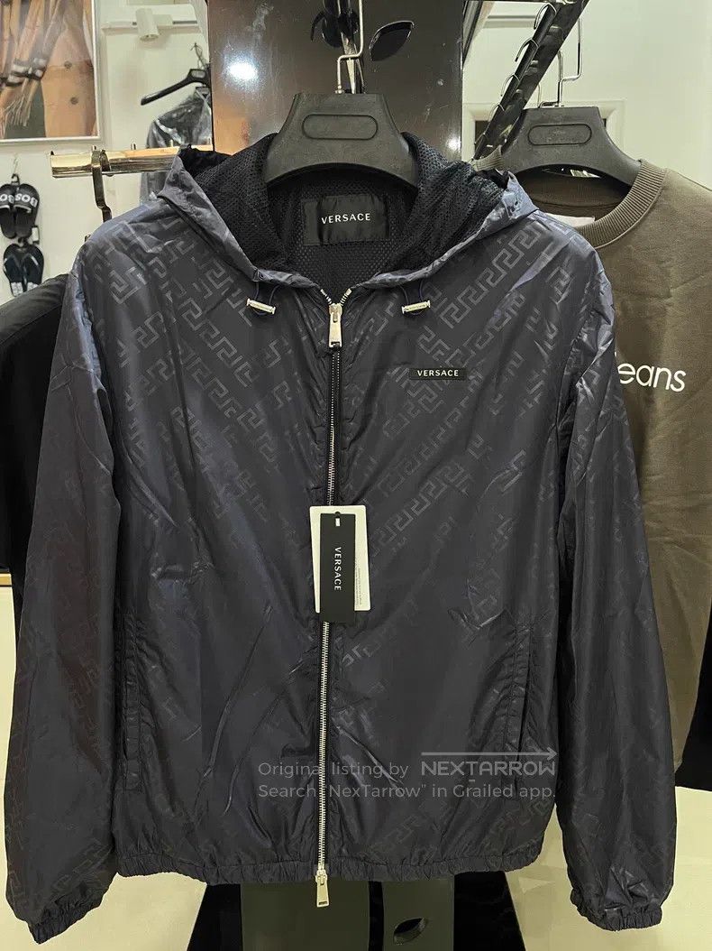 Versace Versace Greek back pattern hooded jacket coat Size US S / EU 44-46 / 1 - 1 Thumbnail