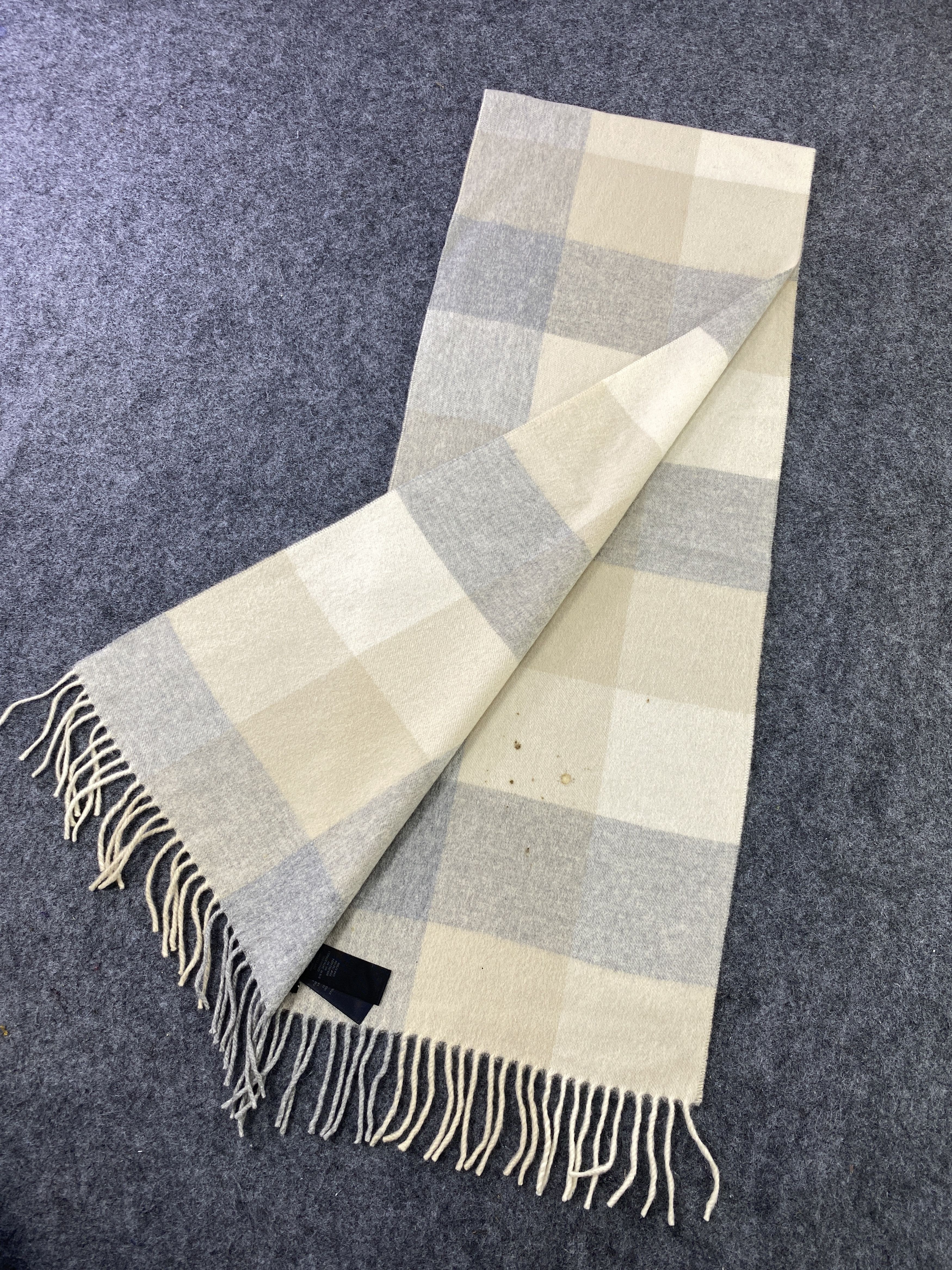 Coach Coach Scarf/Muffler/Neckwear -T416 Size ONE SIZE - 4 Thumbnail