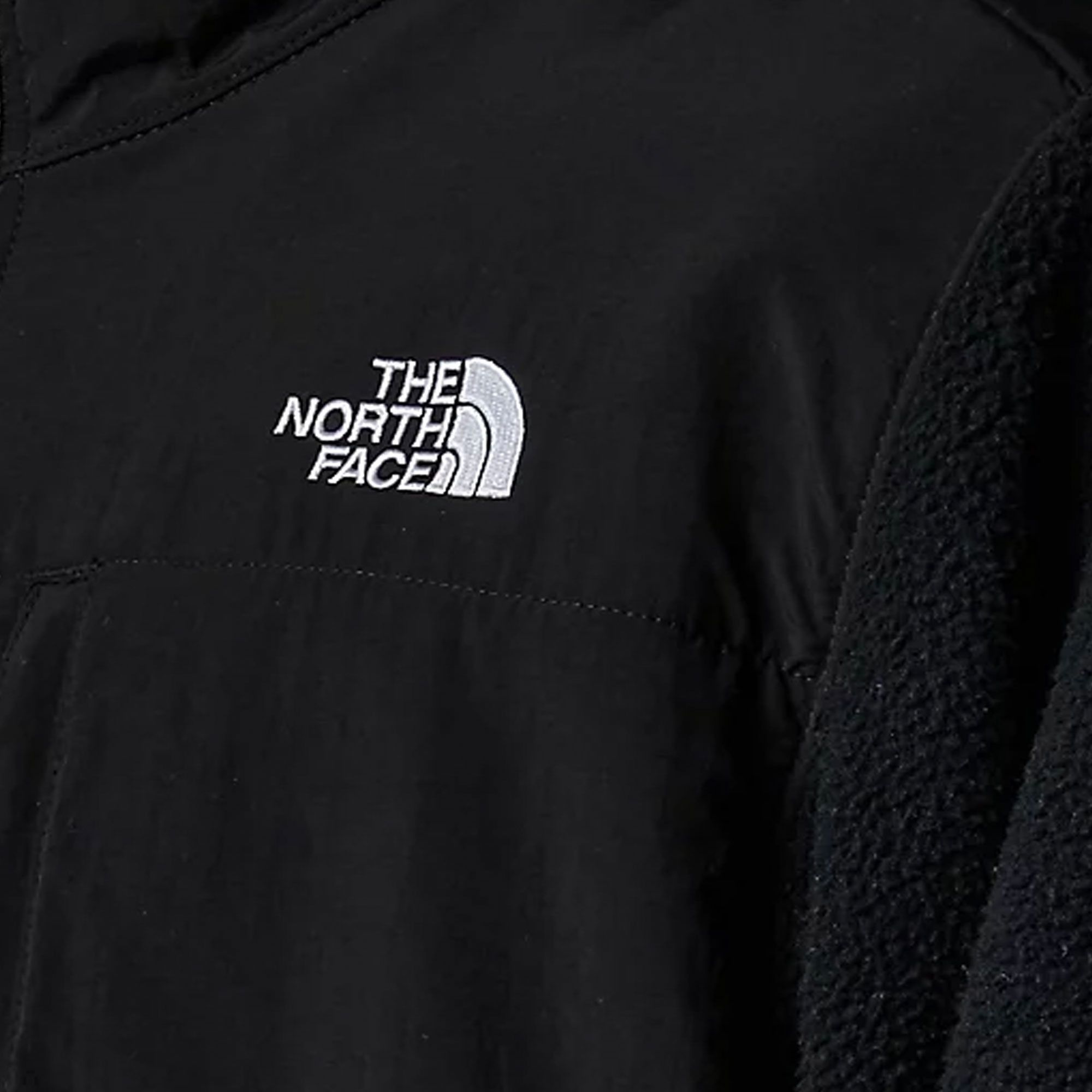The North Face o1s22i1n1124 Short Sports Jacket in Black Size US S / EU 44-46 / 1 - 3 Thumbnail