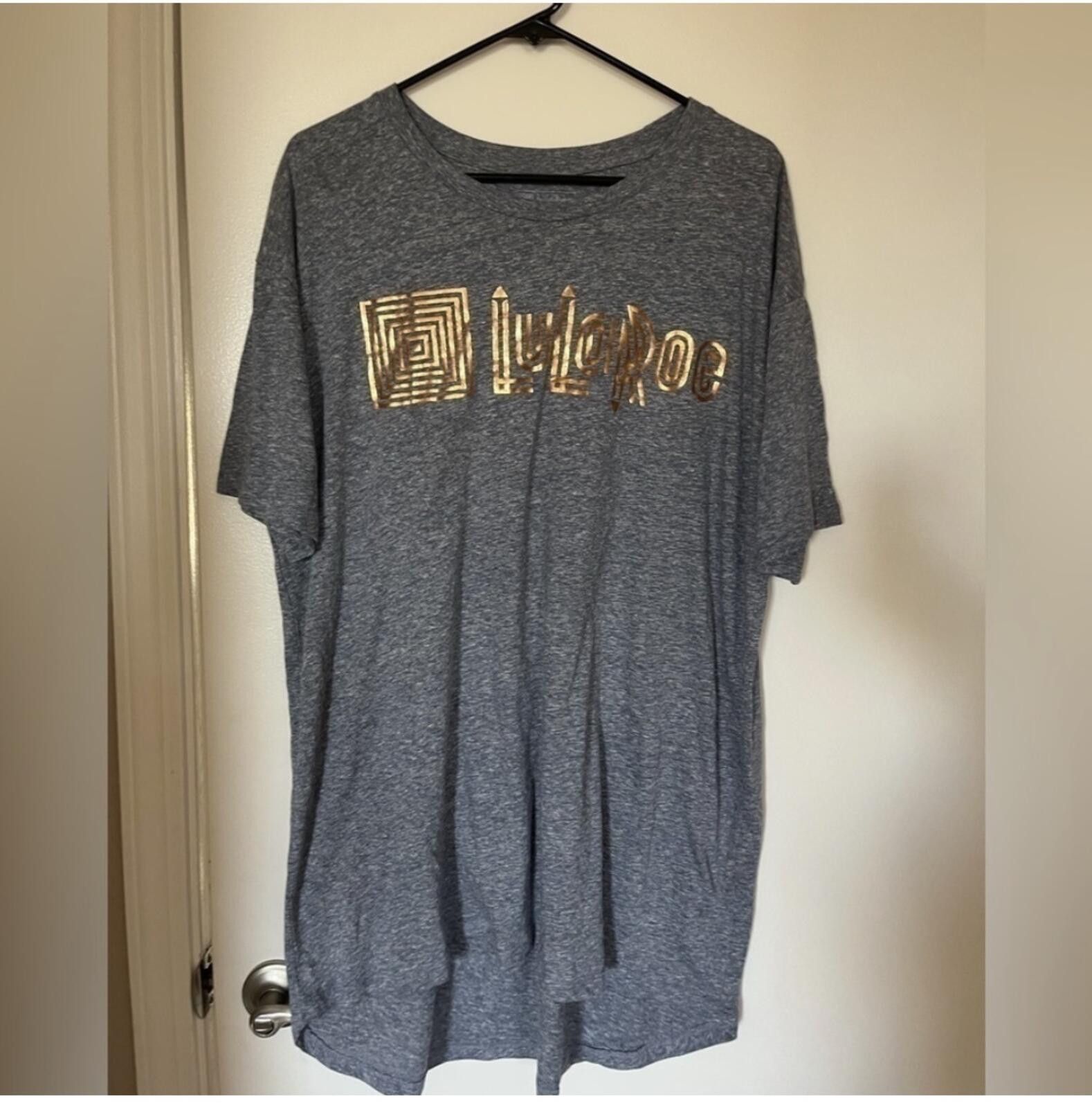 Other Luluroe T-Shirt Size XXL / US 16-18 / IT 52-54 - 2 Thumbnail
