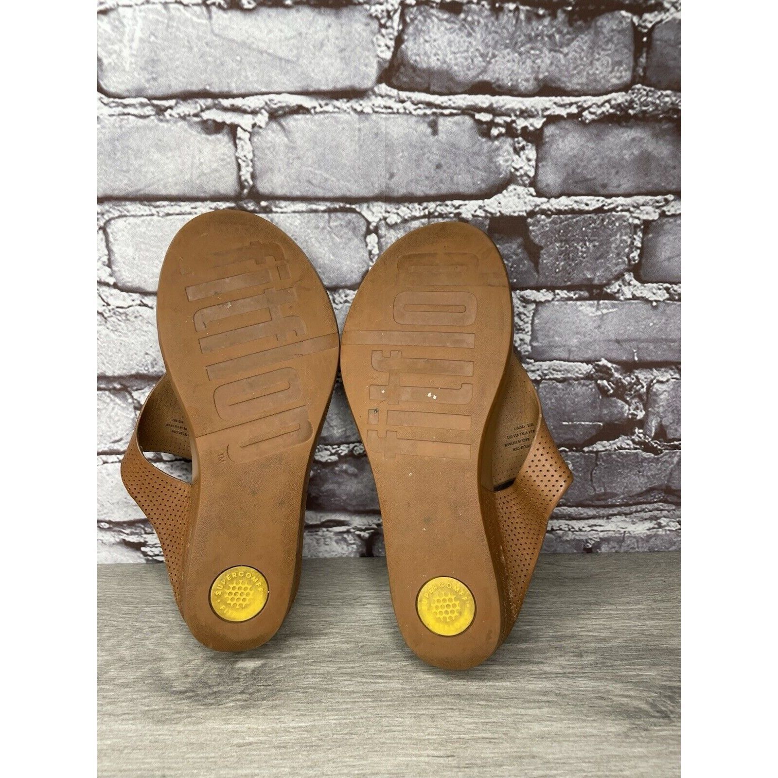 Other FITFLOP V35-592 Brown Leather Flip Flops Wedge Sandals Wome Size US 8 / IT 38 - 16 Thumbnail