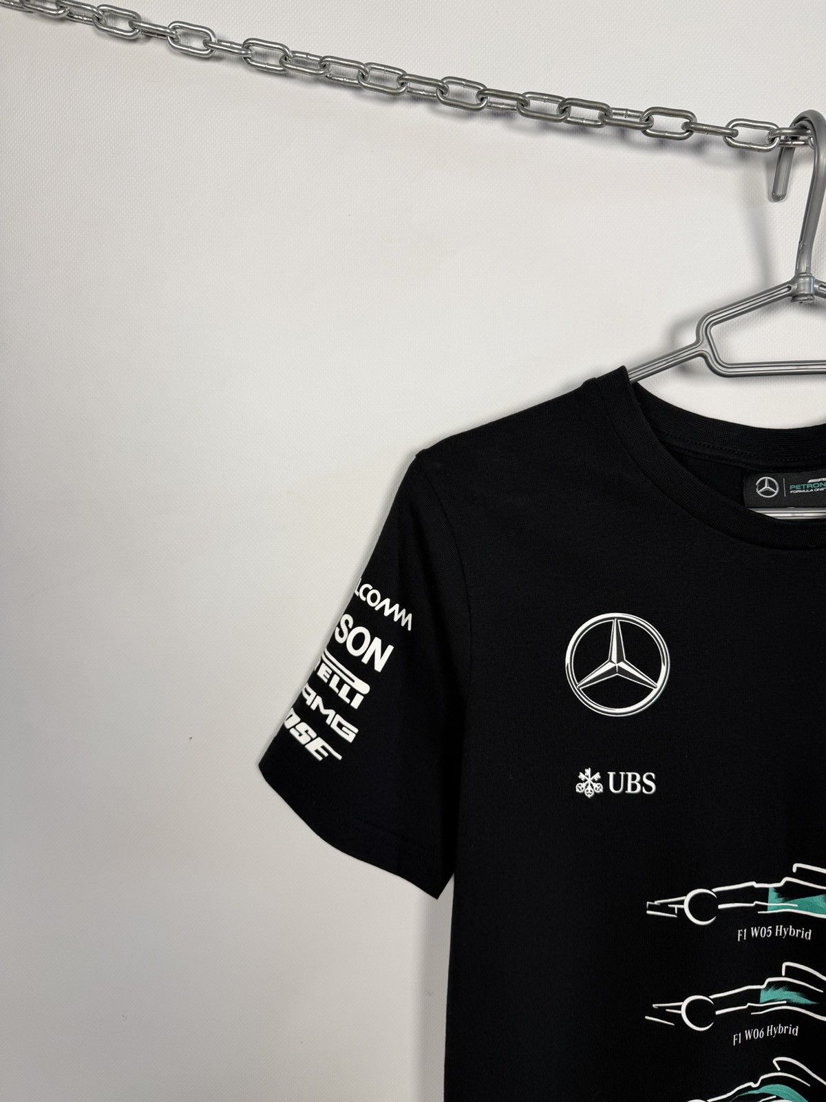 Mercedes-Benz Mercedes AMG Petronas Formula One Team Racing T-Shirt F1 Size US S / EU 44-46 / 1 - 4 Thumbnail