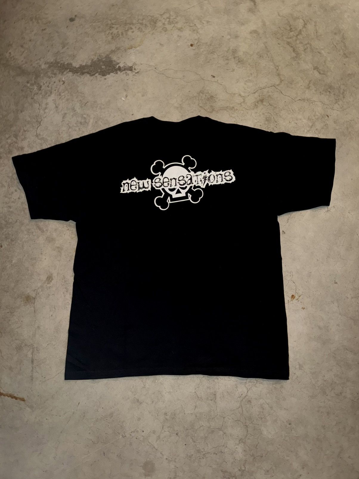 Gildan Vintage Y2K New Sensations Skull Grunge Tee RARE Size US XL / EU 56 / 4 - 3 Thumbnail