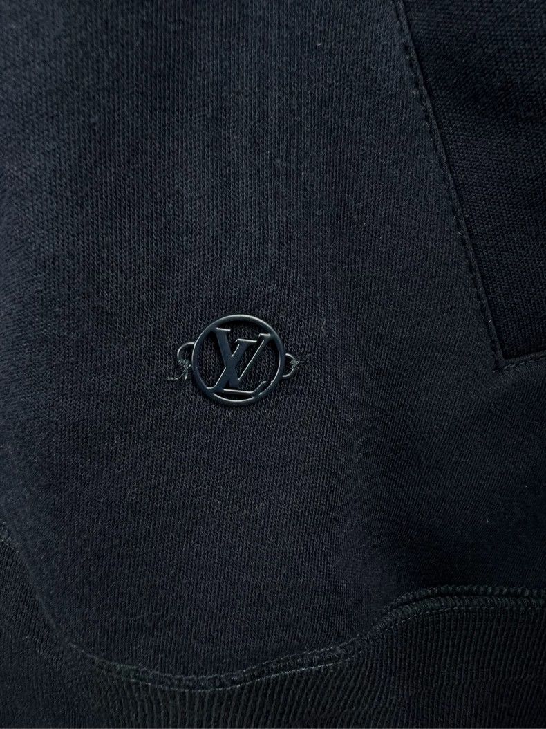 Louis Vuitton Louis Vuitton size 4l Metal small LOGO zipper jacket Size US M / EU 48-50 / 2 - 4 Thumbnail