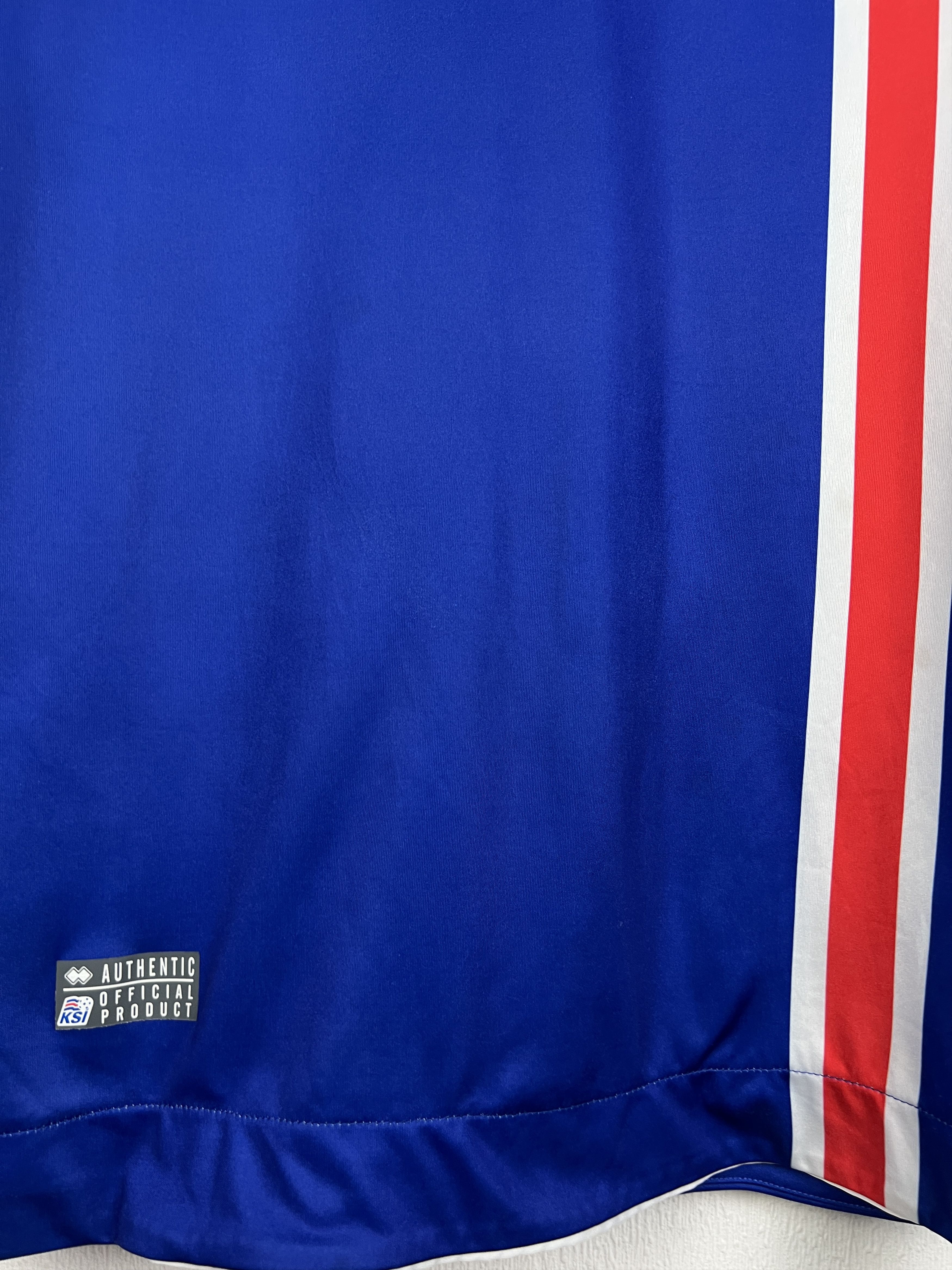Errea Iceland 2016 Football Shirt Soccer #10 Sigurdsson Jersey Size US L / EU 52-54 / 3 - 5 Thumbnail