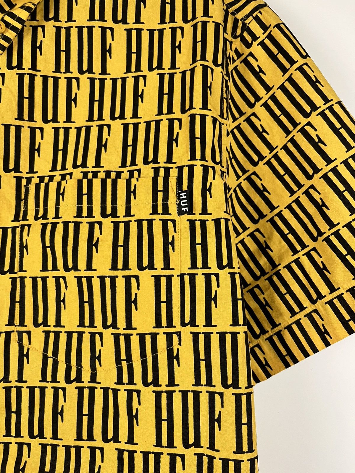 Huf HUF Monogram Cotton Short Sleeve Shirt Button Up Size US M / EU 48-50 / 2 - 5 Thumbnail