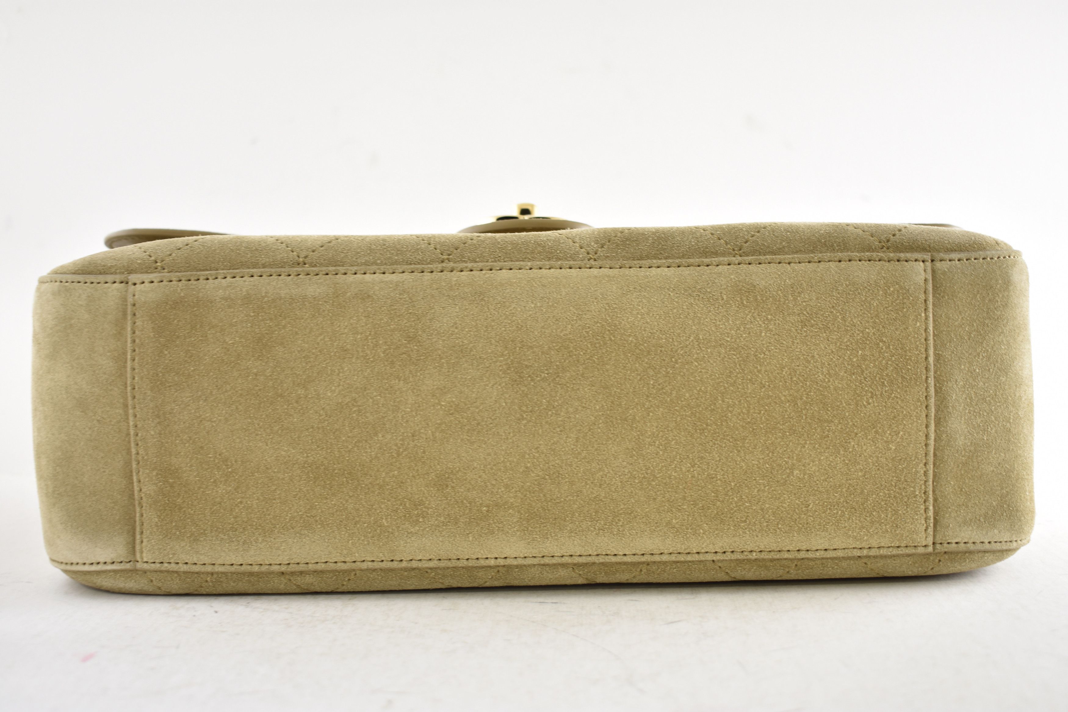 Chanel 26S Maxi Souplissimo Medium Jumbo Suede CC Logo Flap Bag Size ONE SIZE - 16 Thumbnail
