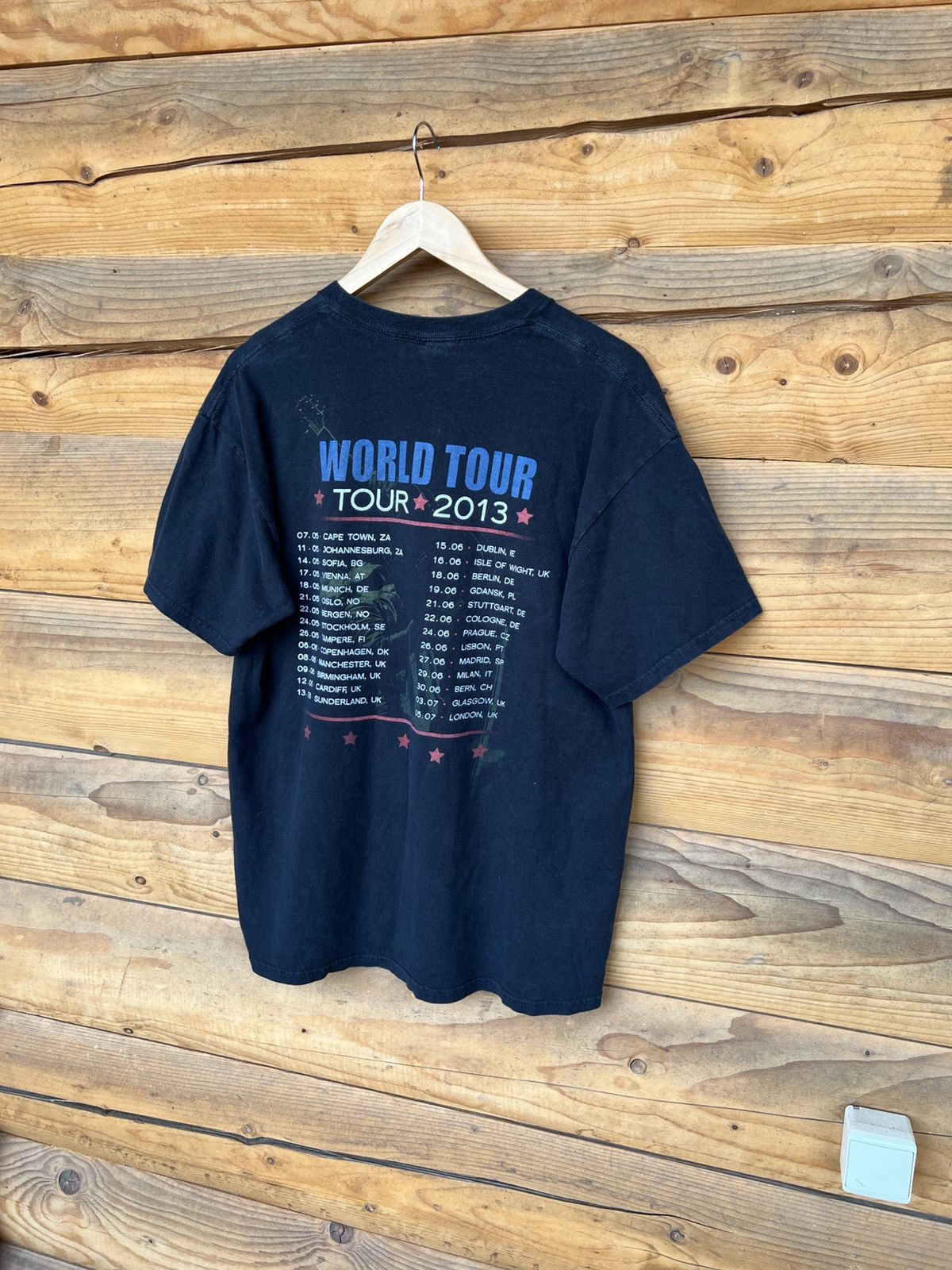 Band Tees 2013 VINTAGE BON JOVI CAUSE WE CAN WORLD ROUR BAND T SHIRT Size US L / EU 52-54 / 3 - 7 Thumbnail