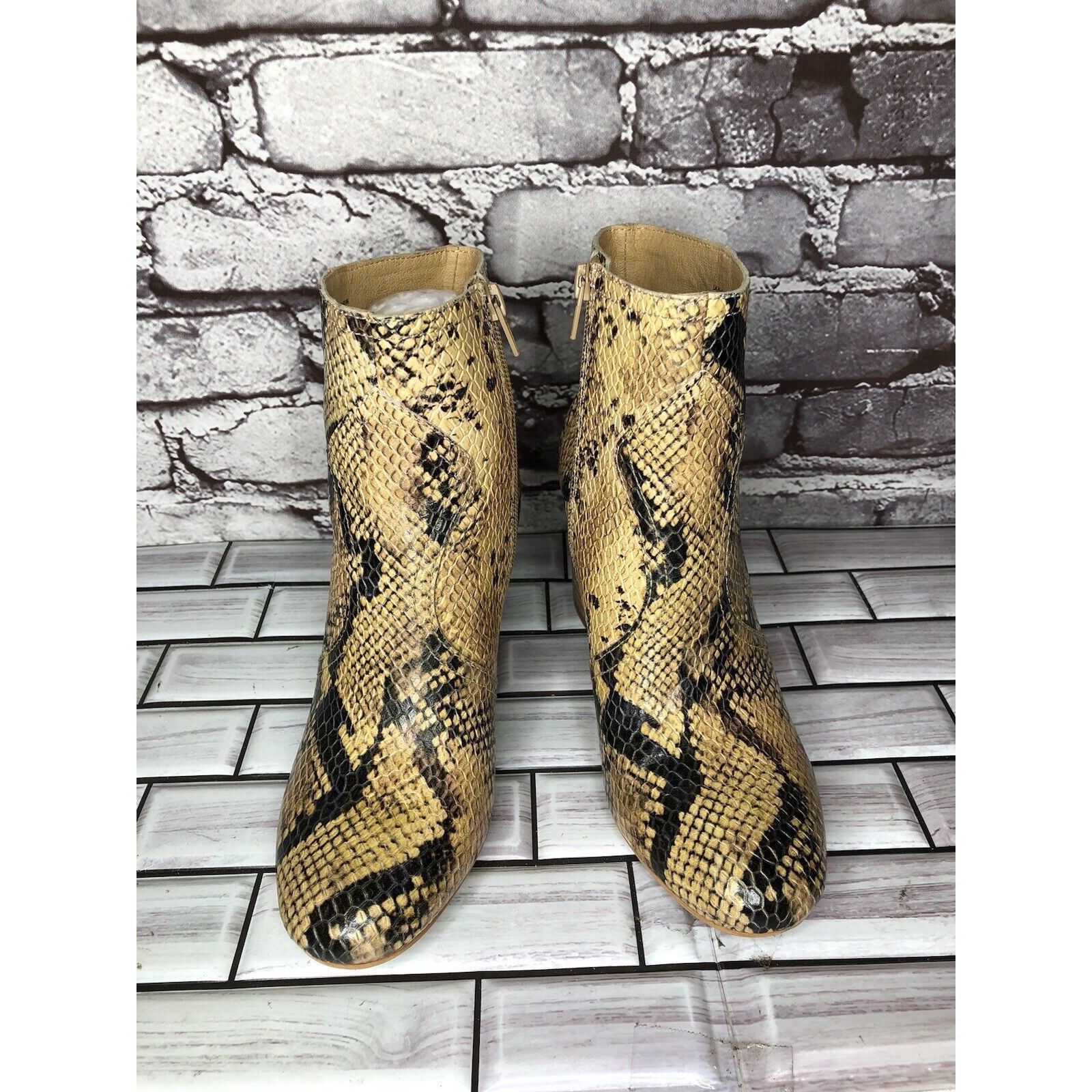 Lucky Brand Lucky Brand Sheirin Leather Round Toe Zipper Ankle Boots Wom Size US 6 / IT 36 - 2 Thumbnail