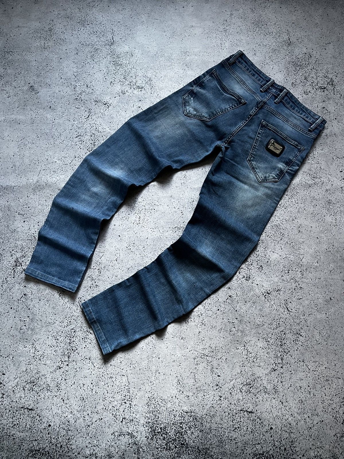 Dolce & Gabbana Vintage Dolce & Gabbana Metal Logo Denim Jeans Slim Fit Y2K Size US 32 / EU 48 - 1 Thumbnail