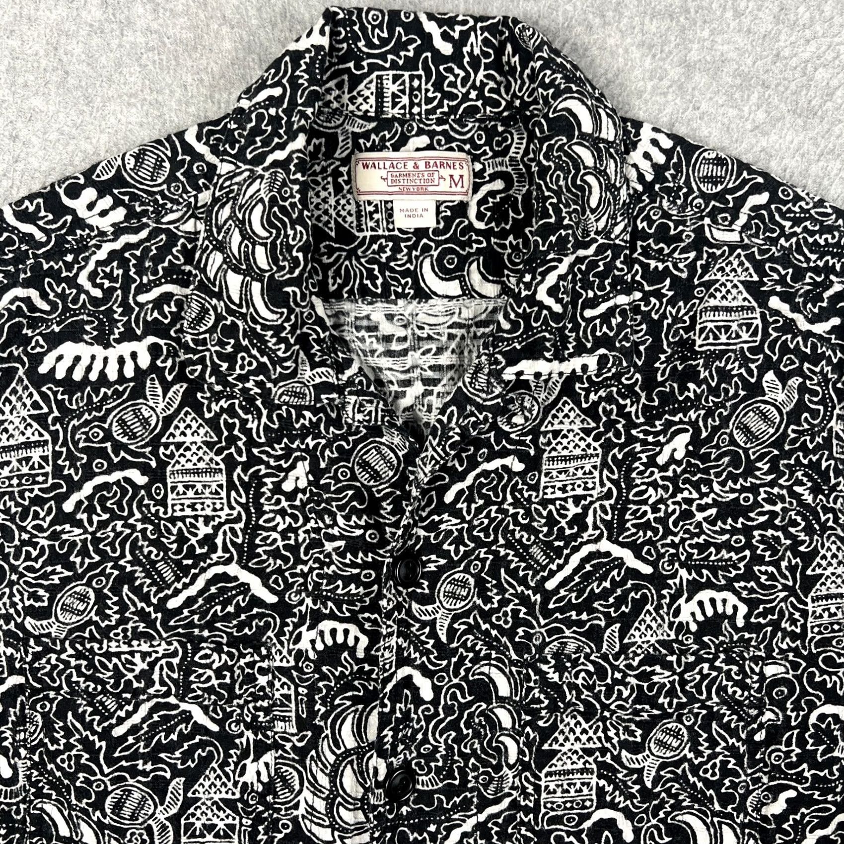 Wallace & Barnes Wallace & Barnes Camp Collar Shirt Dobby Scribble Print Medium Mens Black J Crew Shirt Size US M / EU 48-50 / 2 - 3 Thumbnail