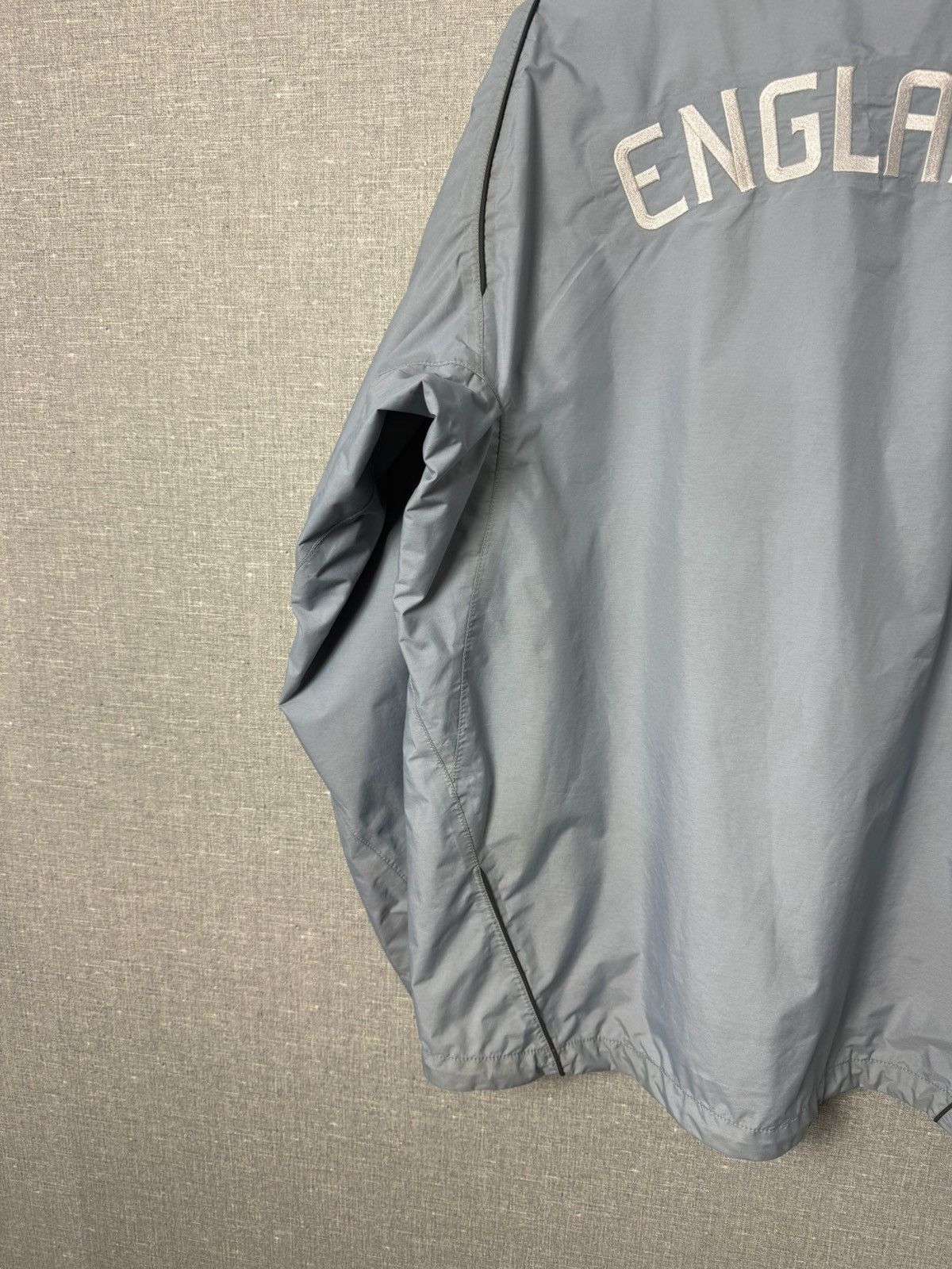 Nike Vintage Nike England Rugby O2 Windbreaker Pullover Jacket Size US L / EU 52-54 / 3 - 18 Thumbnail