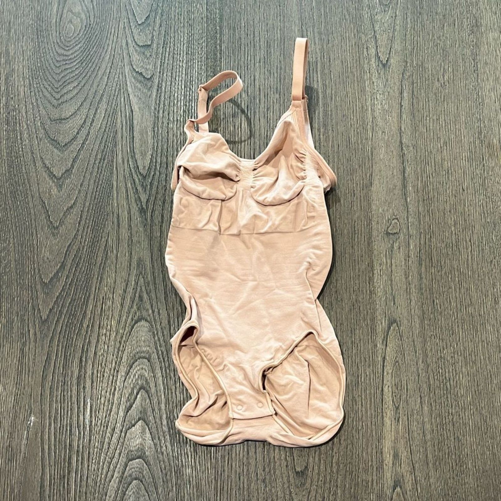 SKIMS NWOT Skims Sculpting Bodysuit - Size XXS/XS Size ONE SIZE - 1 Thumbnail