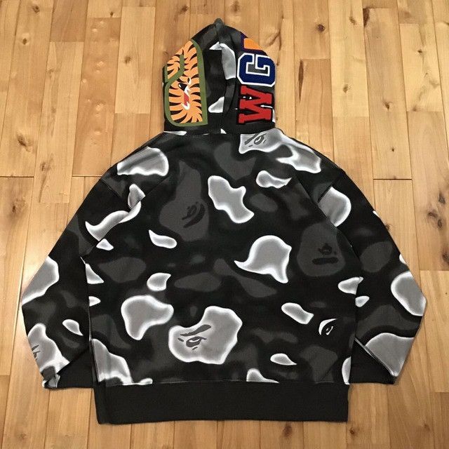Bape BAPE LIQUID CAMO SHARK FULL ZIP HOODIE a bathing ape Size US L / EU 52-54 / 3 - 2 Thumbnail