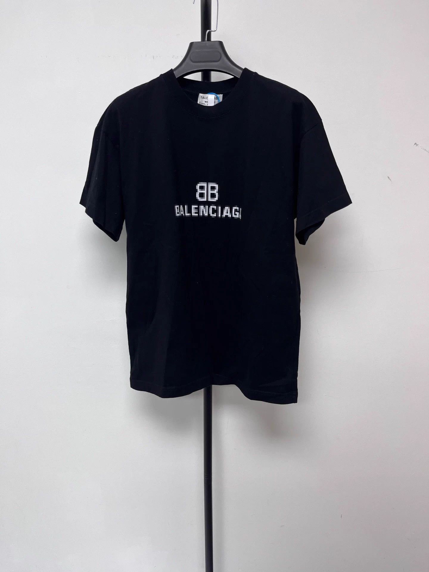 Balenciaga Balenciaga BB Mosaic Logo Oversize Short Tee Women Black S Size S / US 4 / IT 40 - 1 Thumbnail