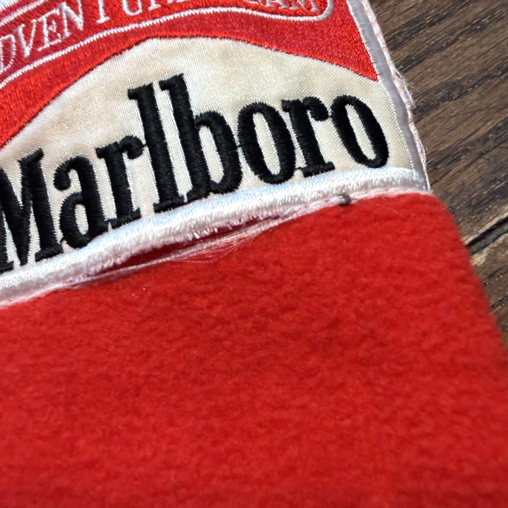 Marlboro VINTAGE Marlboro Team Adventure 1/4 Button Up Large Pullover Fleece Jacket Men Red 1990s Windbreaker Pockets Synchilla Size US L / EU 52-54 / 3 - 4 Thumbnail