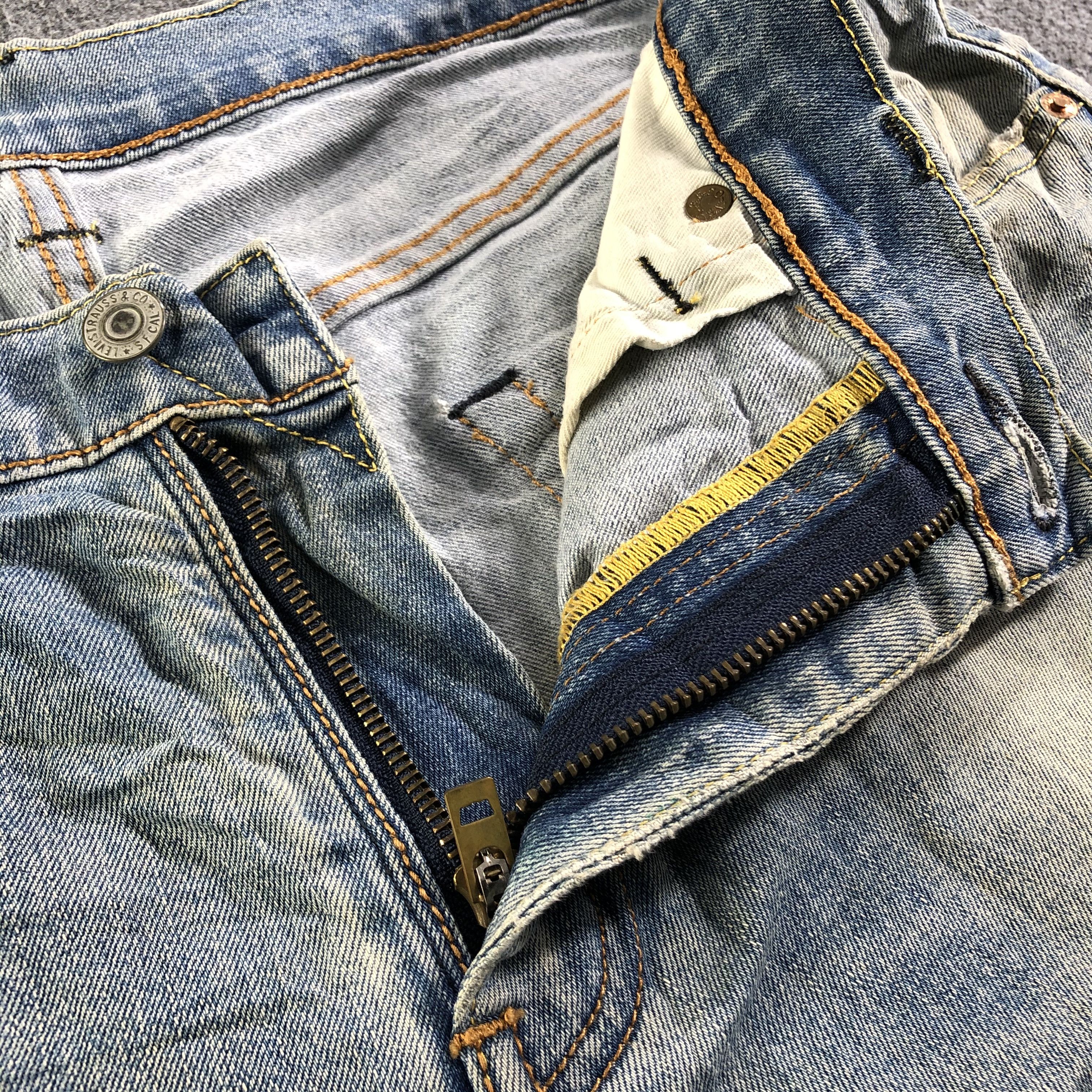 Levi's Vintage Levis 502 Jeans-J3916 Size US 35 - 10 Thumbnail
