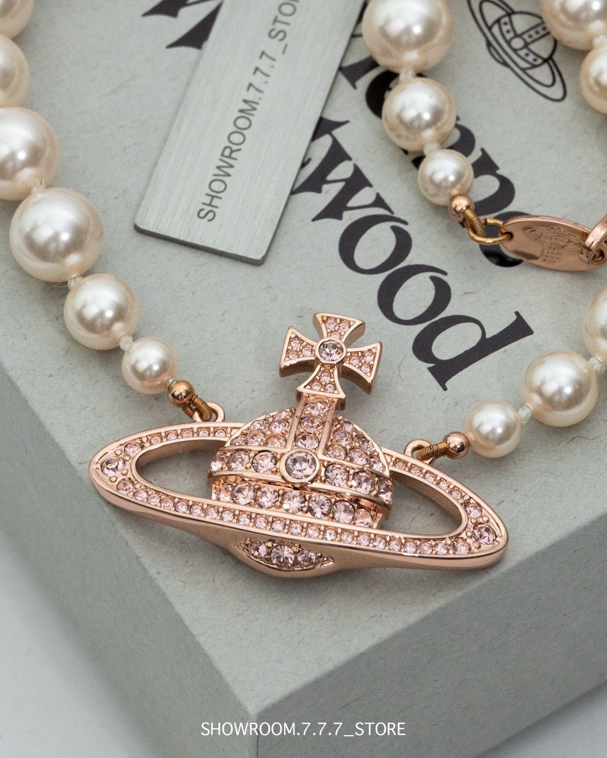 Vivienne Westwood Vivienne Westwood One-Row Pearl Bas Relief Choker Size ONE SIZE - 3 Thumbnail